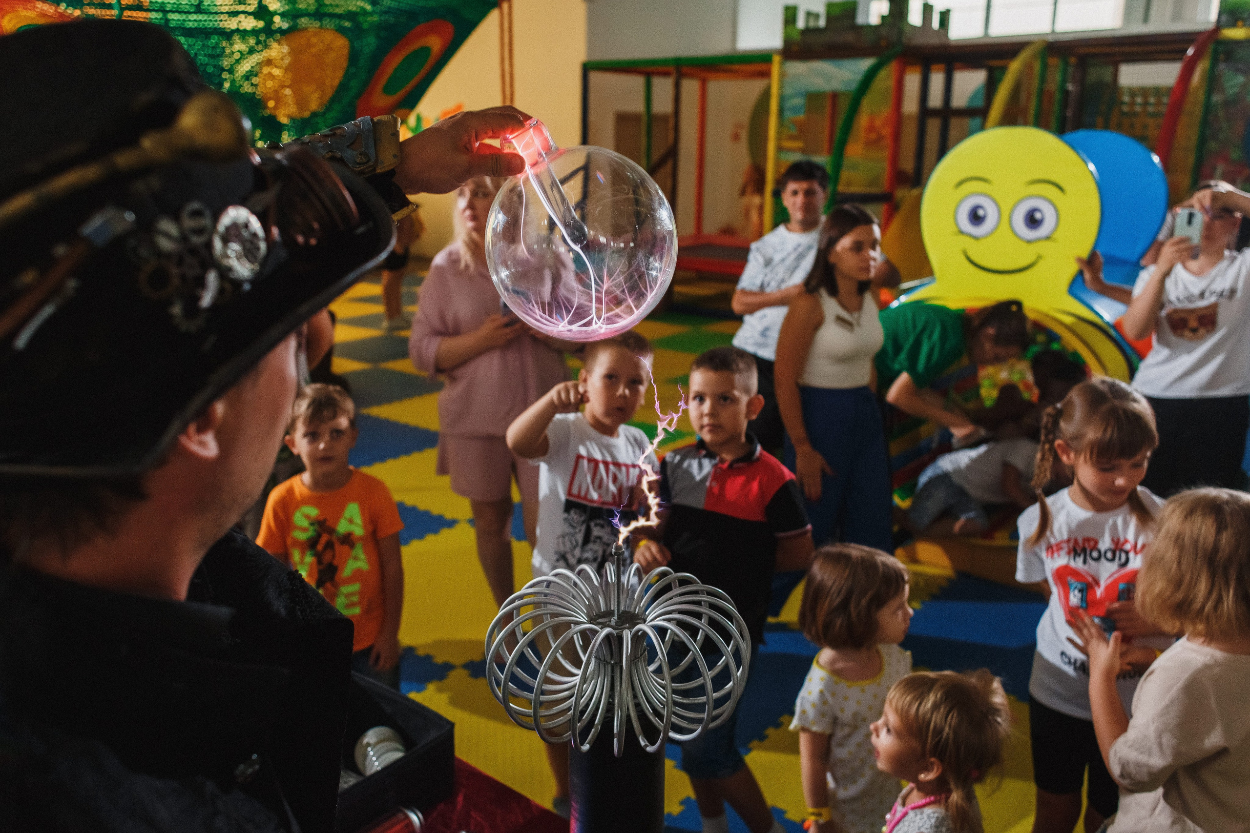 Волшебные моменты: детский праздник в игровой Клумба, Таганрог. Свадебный и семейный фотограф в Таганроге Бакарюк Антон