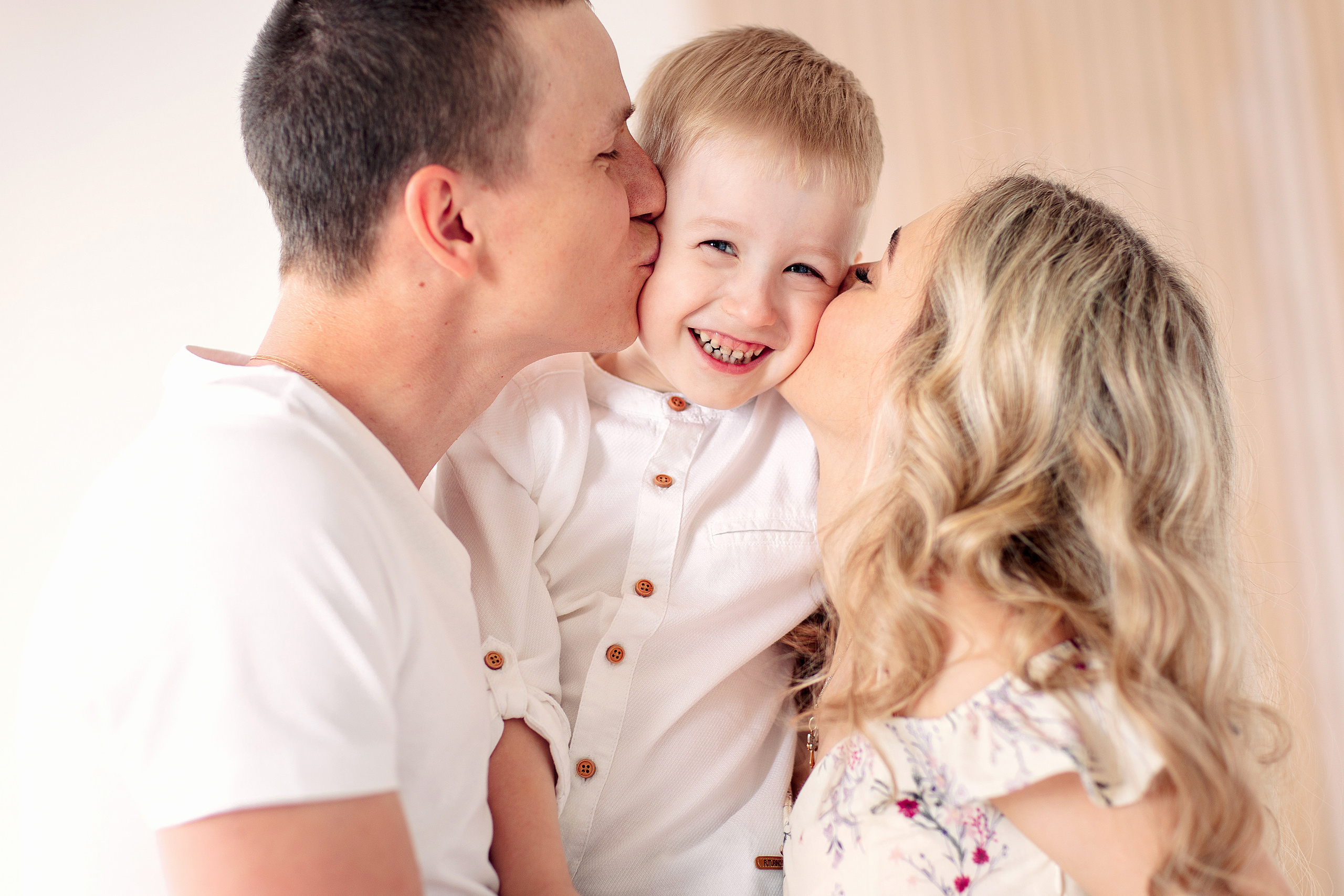 Семейные фотосессии в студии. Семейный и детский фотограф в Пензе Анна Михайлова