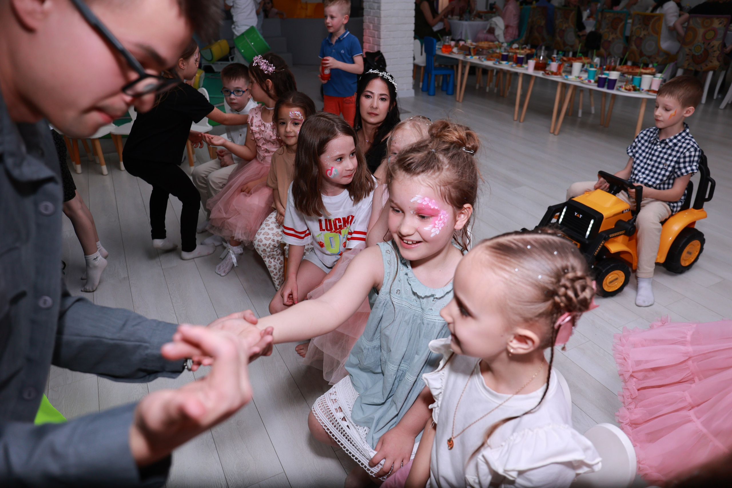Выпускной в Fantasy hall. Детский семейный фотограф Краснодар