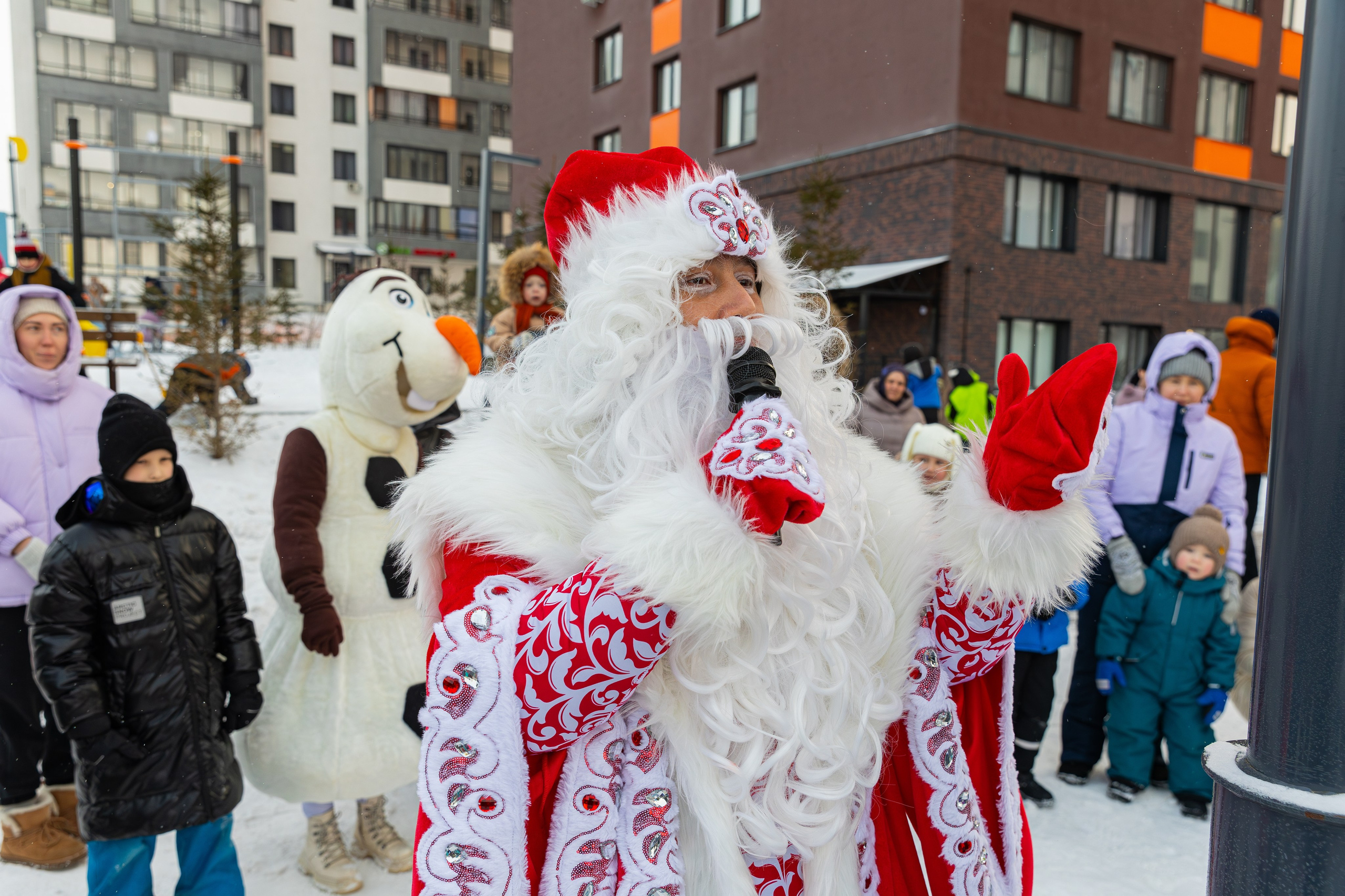Уличный праздник ЖК «Геометрия». Фотограф Александр Поздняков  Новосибирск