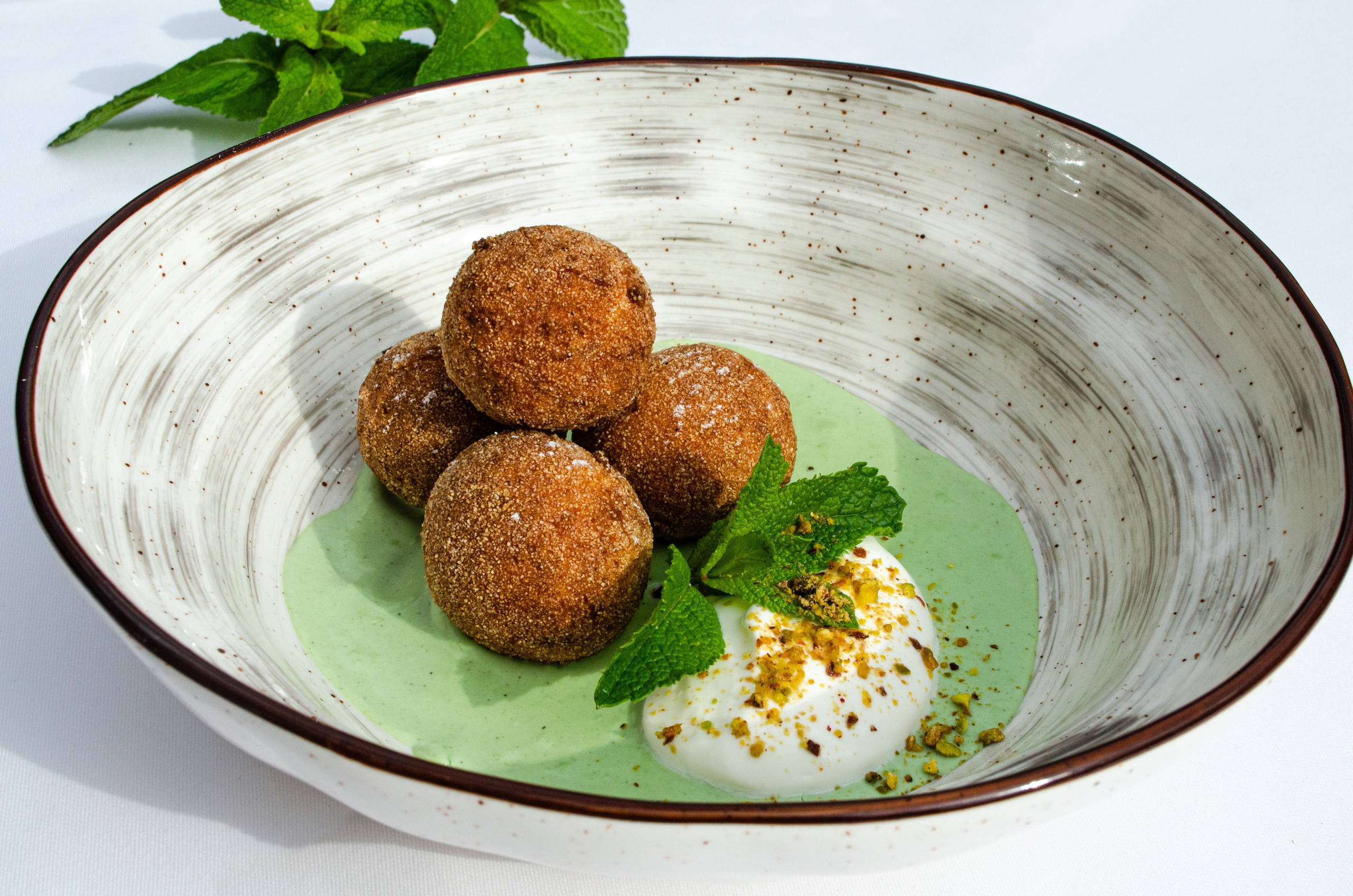 Роза Хутор Modys ресторан. Фотограф