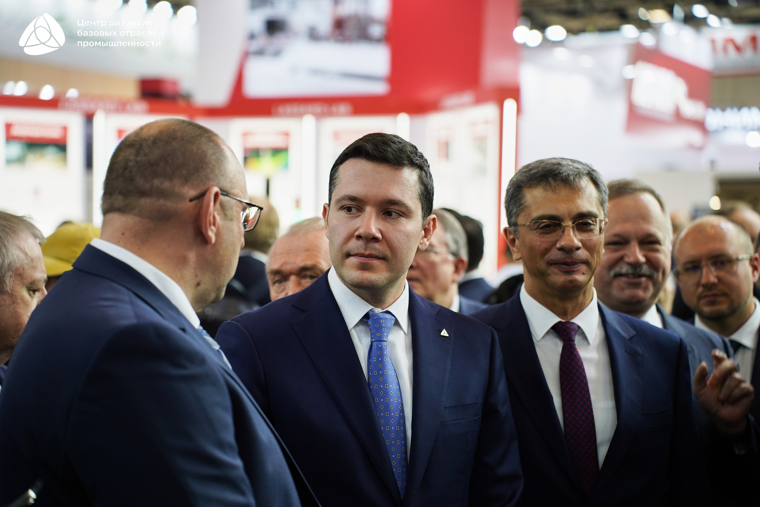 ЭКСПОЦЕНТР Алиханов. Фотограф