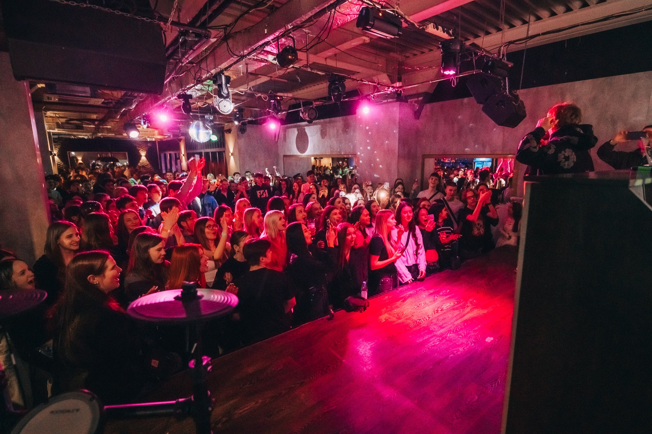 8 MARCH WOMENS DAY PARTY. Фотограф в Кемерово Владислав Шульц