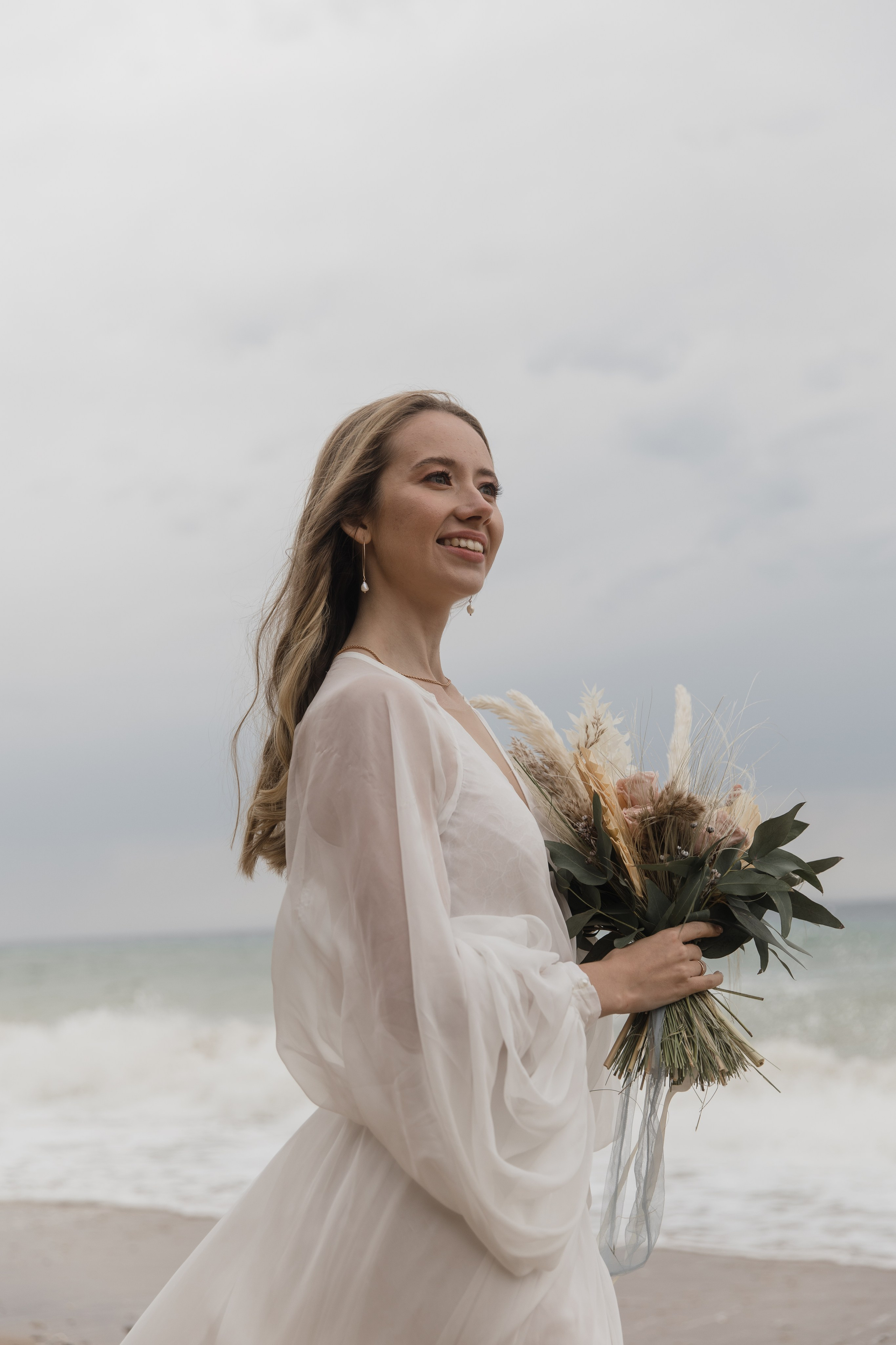 На берегу моря…. СВАДЕБНЫЙ ФОТОГРАФ В КРЫМУ И СЕВАСТОПОЛЕ