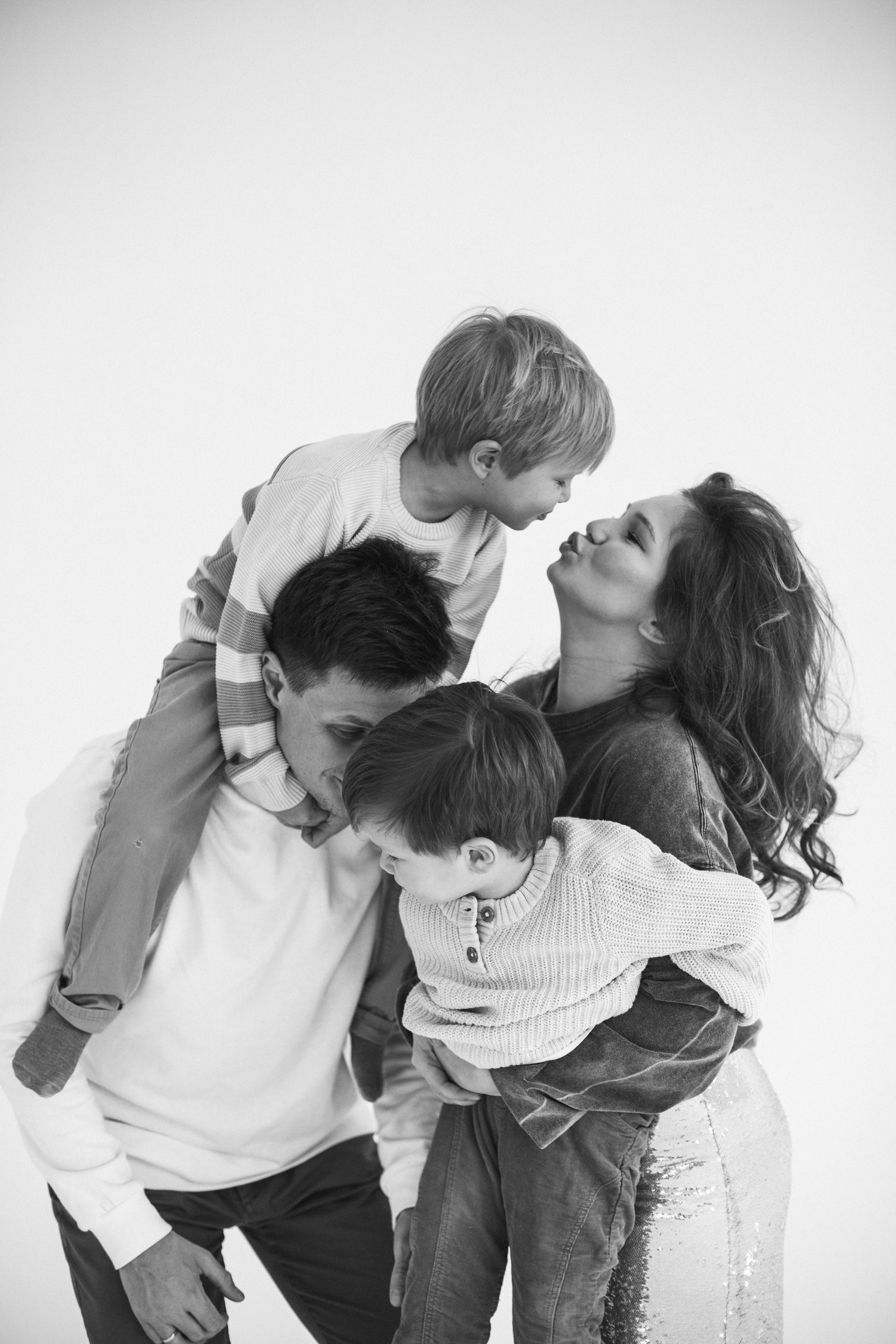 Рената, Владимир, Сева, Миша. Наталья Симчук — Фотограф. LoveStory, индивидуальные, семейные съемки