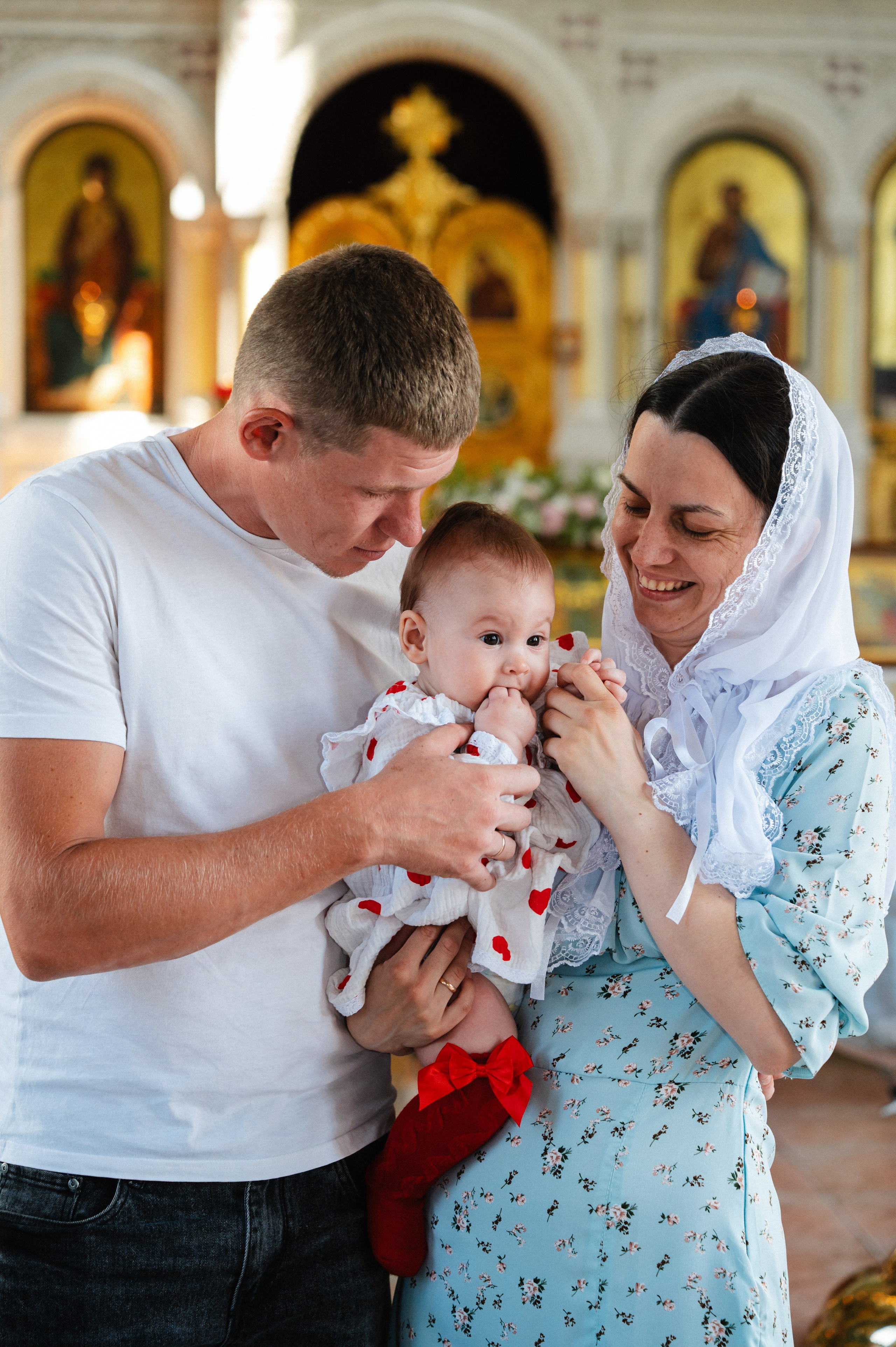 Таинство Крещения Дарьи (Храм Преполовения Пятидесятницы). Фотограф Ярута Оксана / Ростов-на-Дону