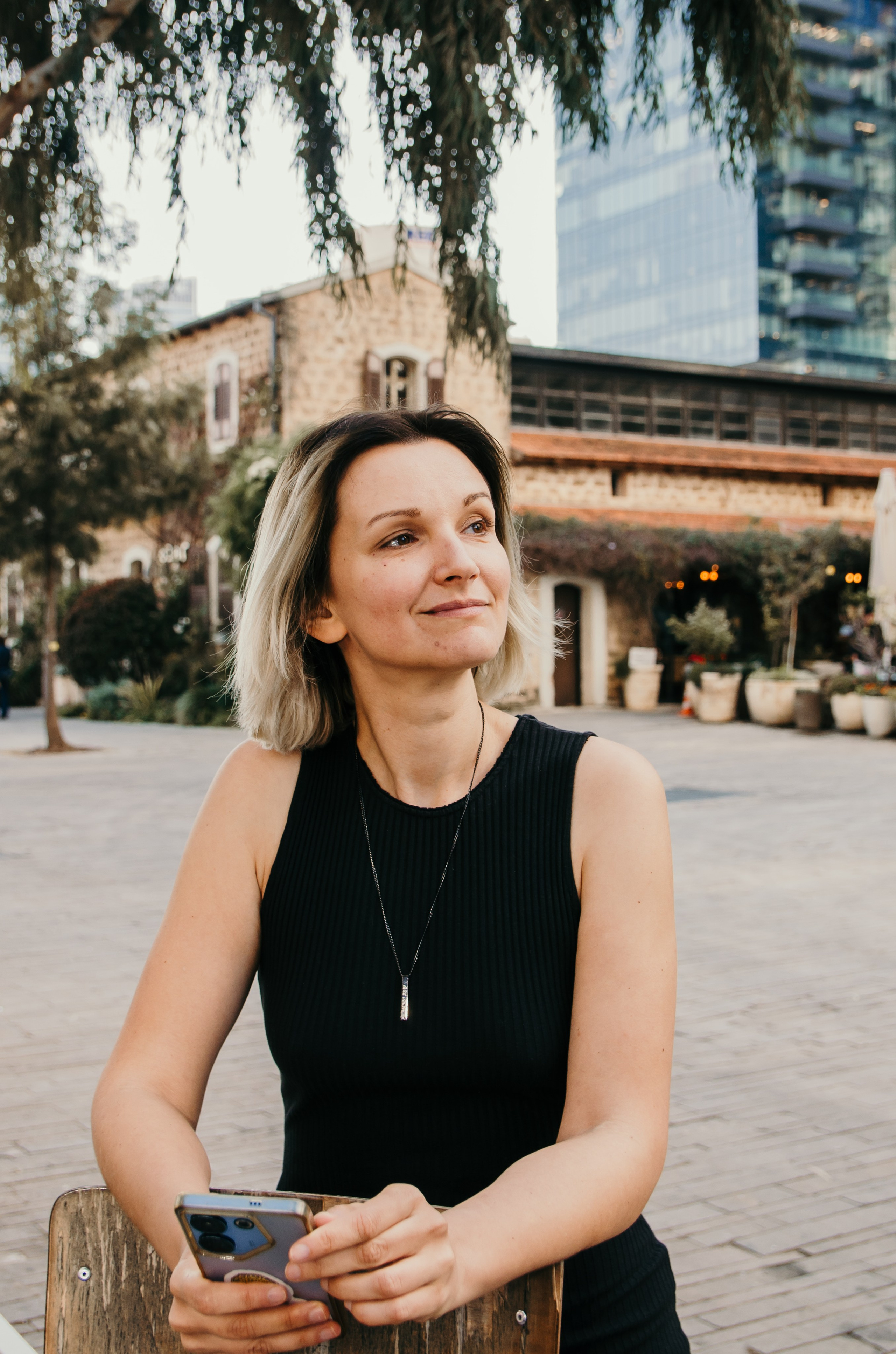 Maria. Sarona. Maria Tvilla