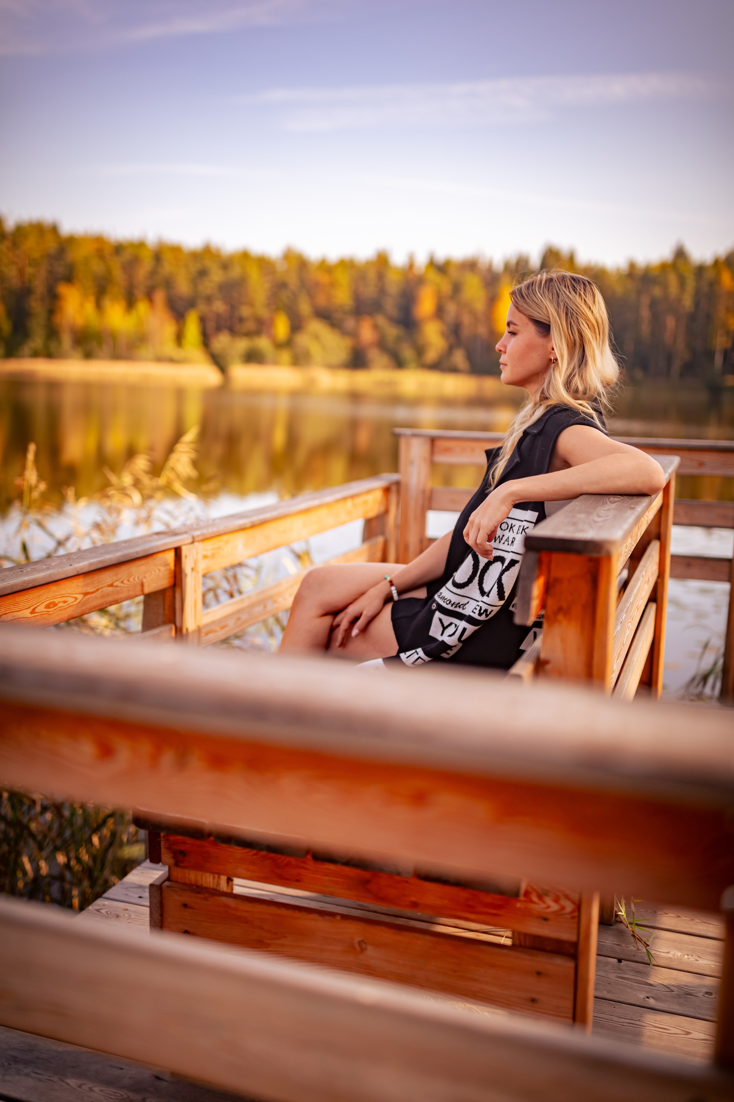 Фотосессия Ирины в осеннем лесу. Контент фотограф для экспертов в соцсетях Алена Собора Москва