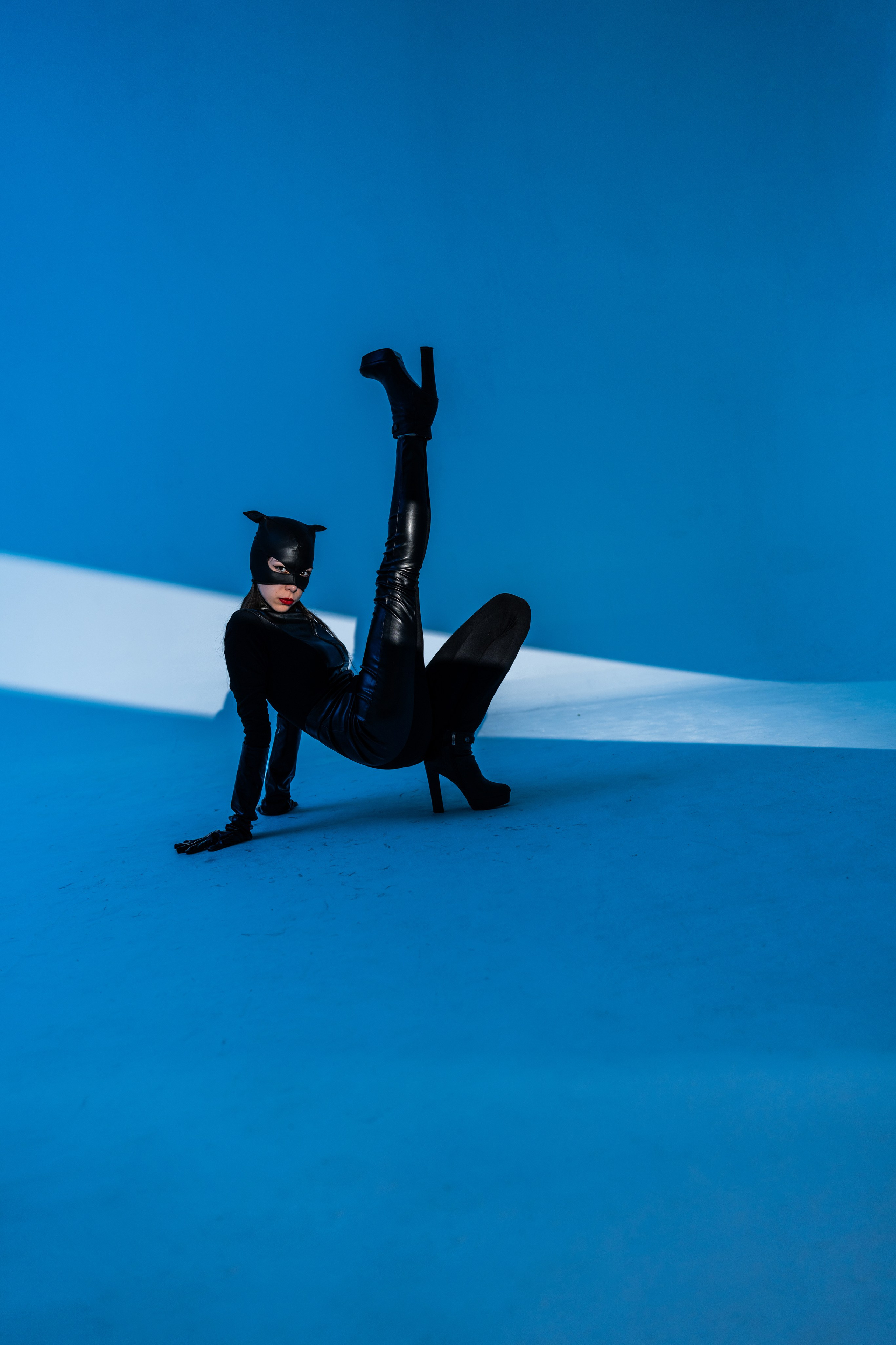 Женщина кошка. Модель Камилла. Свадебный и индивидуальный фотограф Аля Мамакова