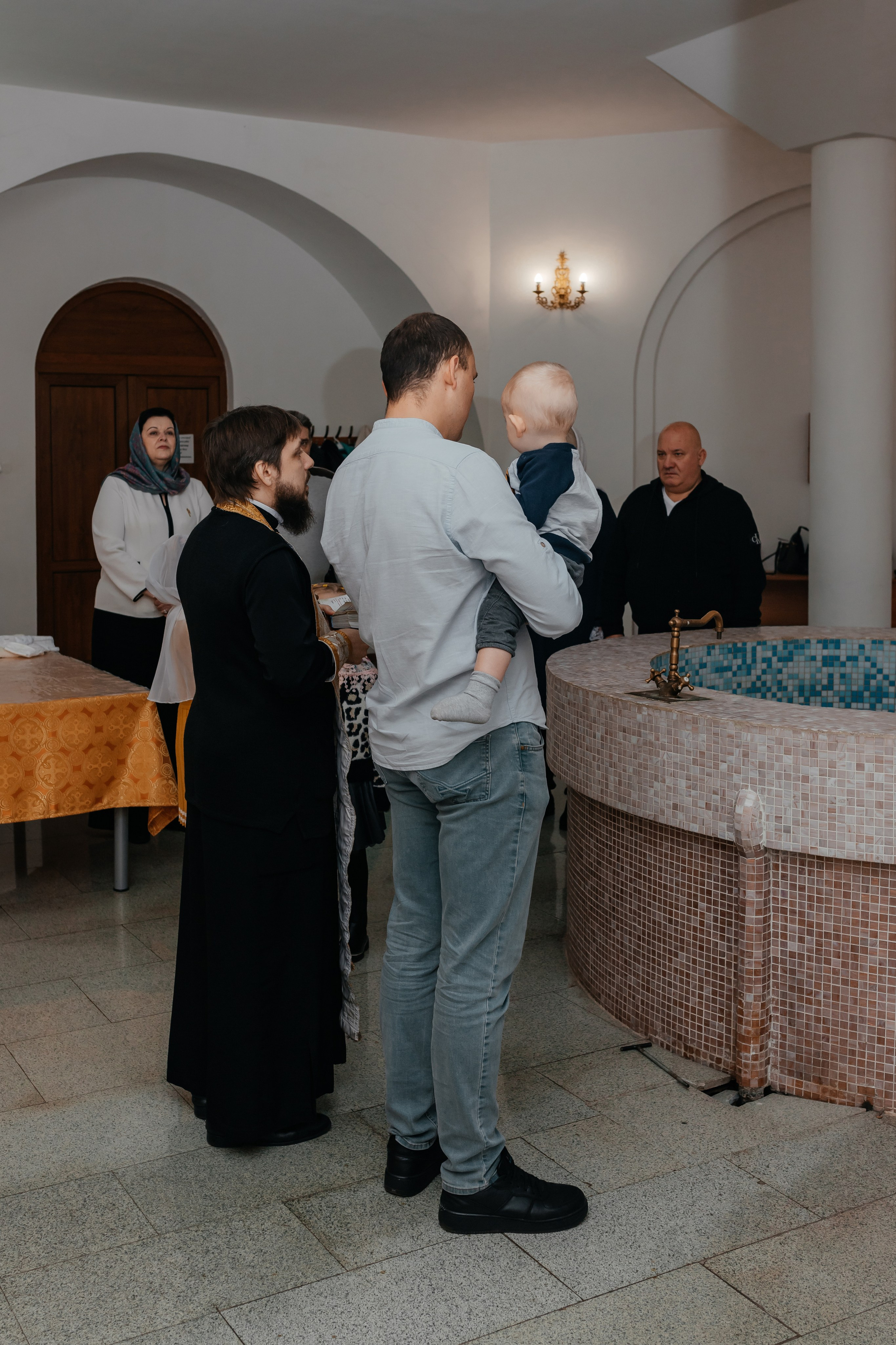 Крещение Георгий. Семейный и домашний фотограф в Москве и МО Королева Валерия