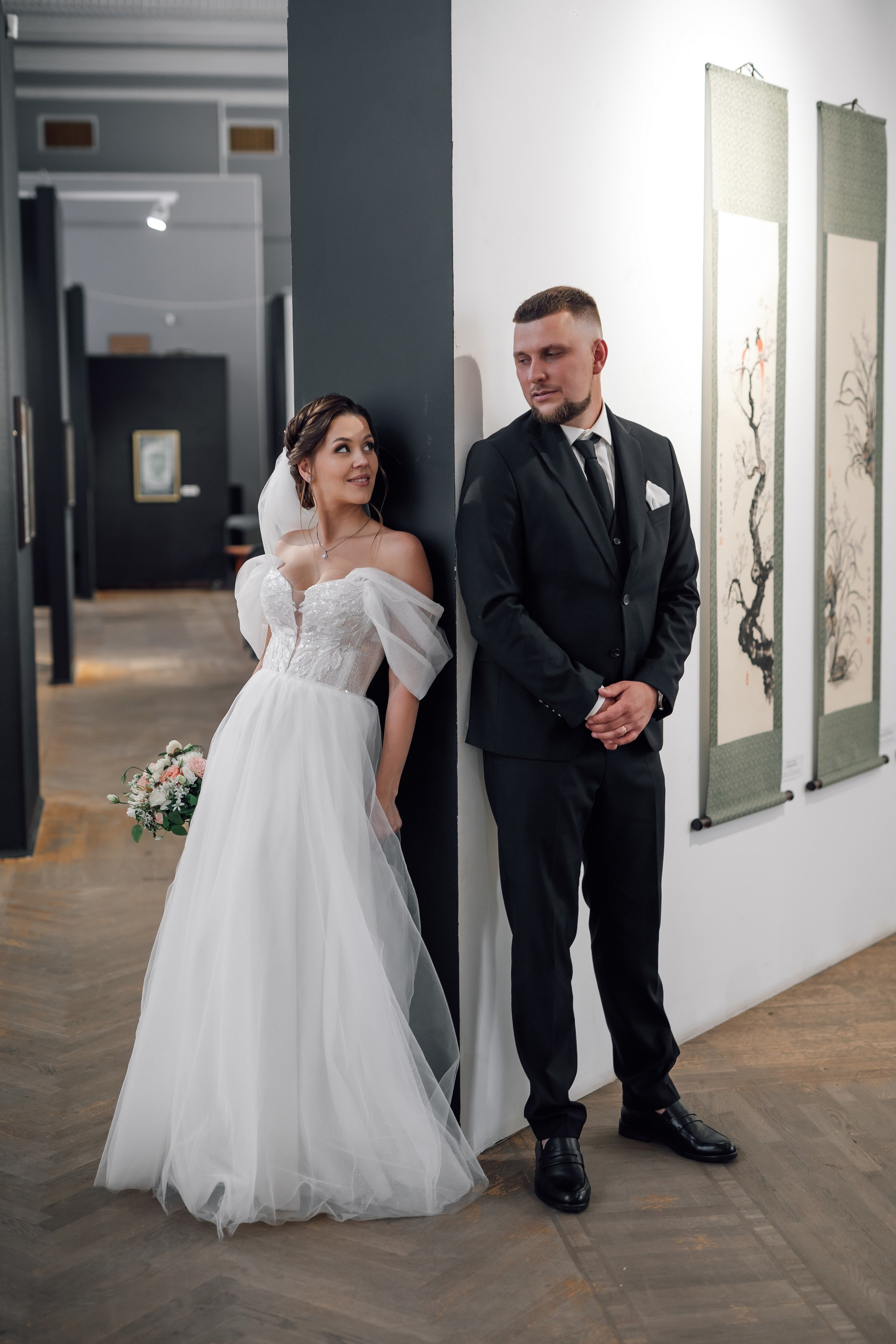 Свадебный день Яны и Максима, прогулка в лесу, Картинная галерея в Тамбове. Свадебный фотограф в Тамбове Павел Четвертков