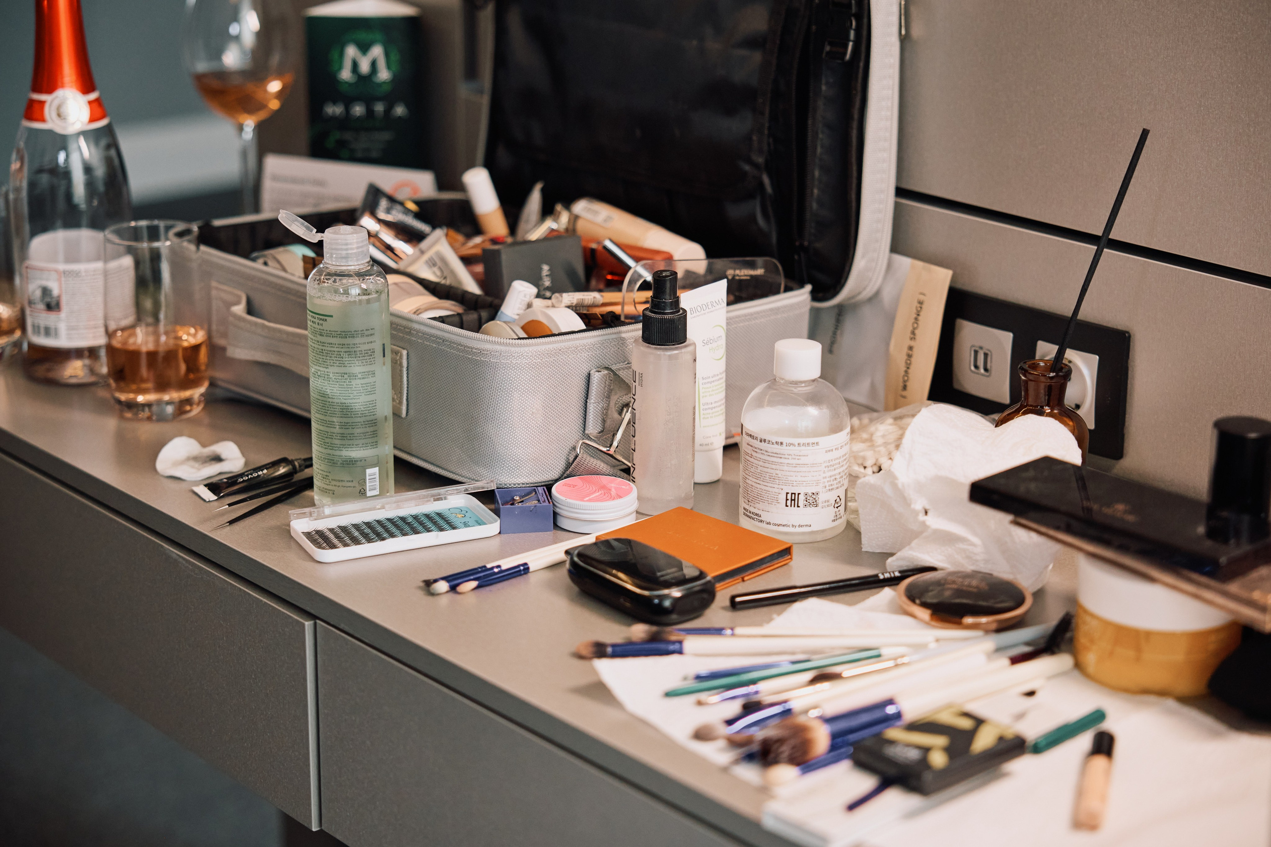 утро невесты в отеле. фотосъемка в Магадане 