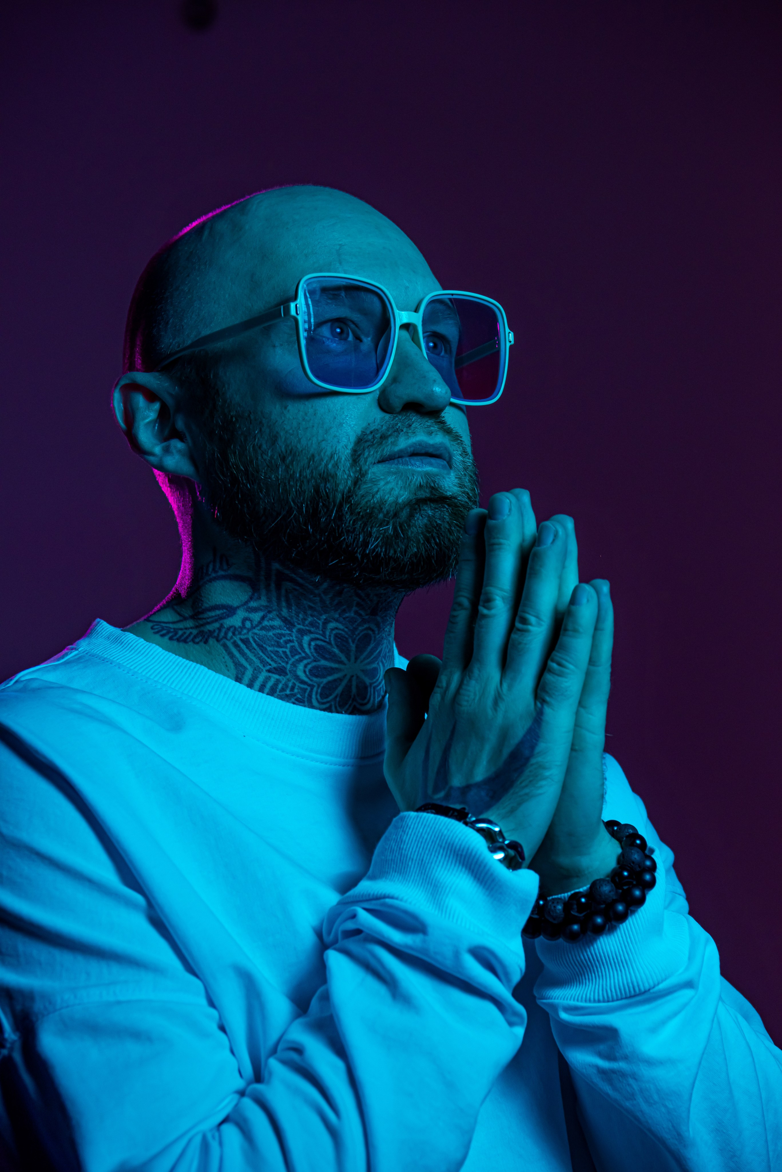 Fashion съемка с цветными фильтрами. Фотография — это миг, который фиксирует вечность