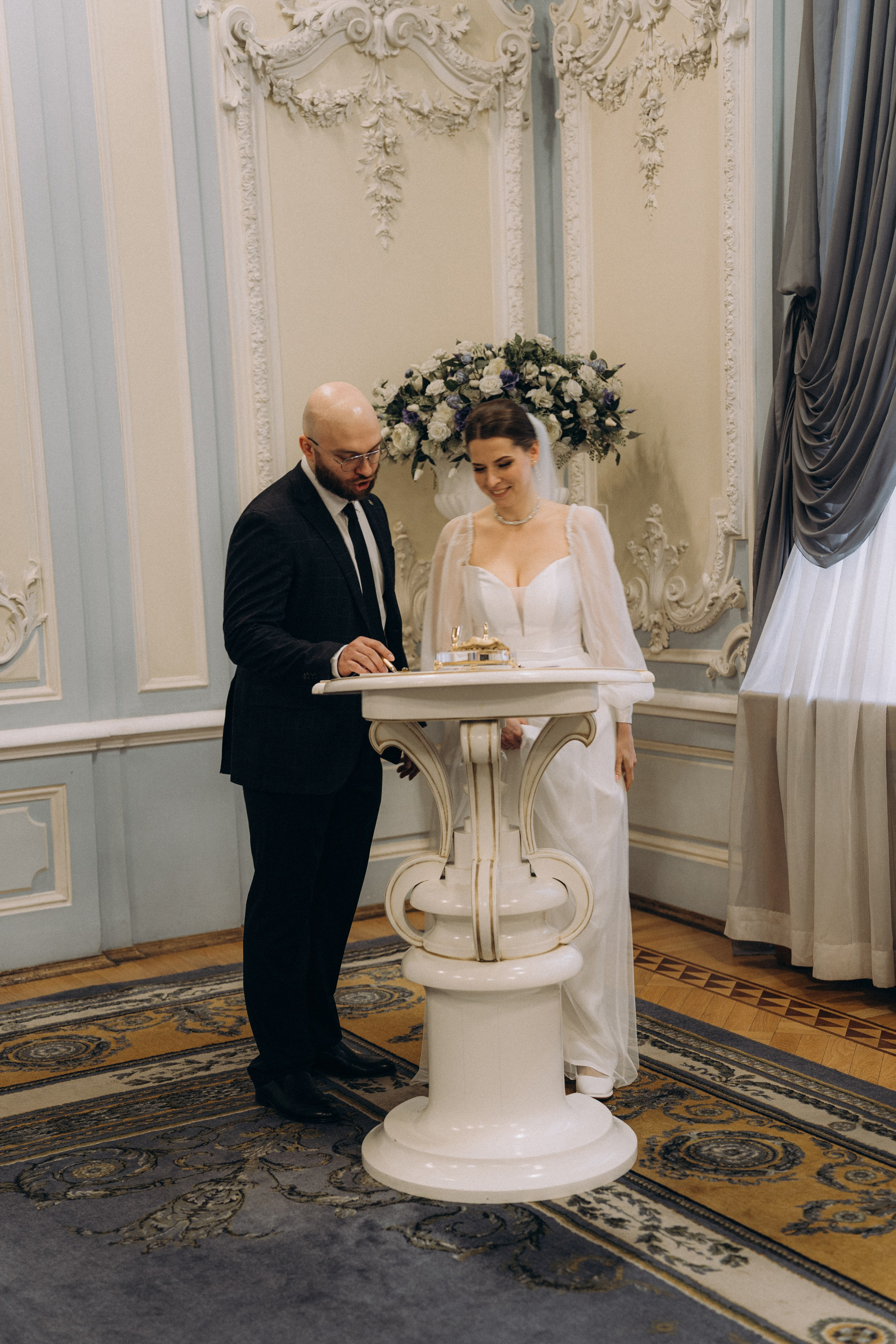 СВАДЕБНАЯ СЬЕМКА ВО ВТОРОМ ДВОРЦЕ (ДЕКАБРЬ) ТАКЖЕ СЬЕМКА В СТУДИИ НА ЧЕРНЫШЕВСКОЙ. Профессиональный фотограф, Санкт-Петербург — Виктория Богомолова