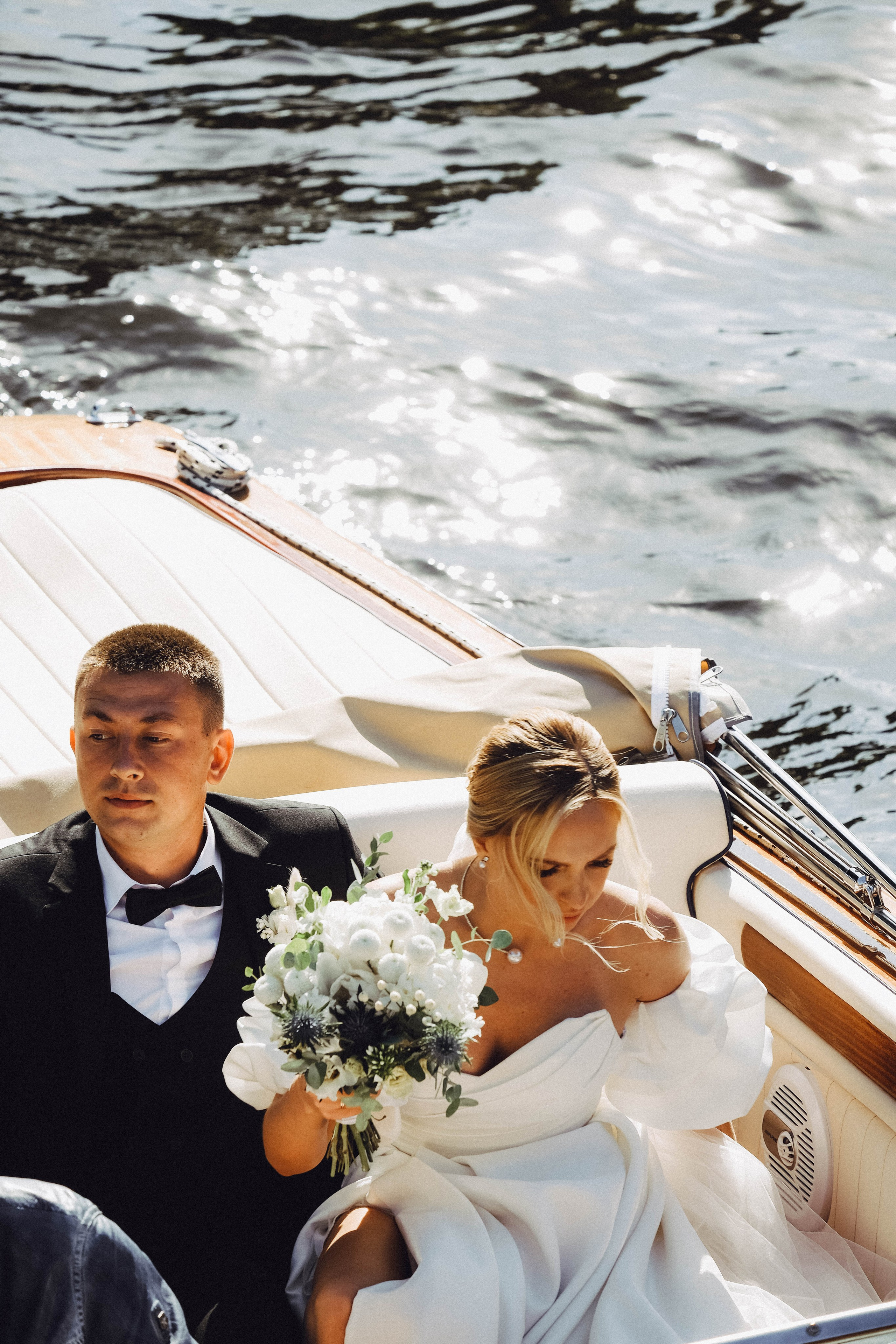 СВАДЕБГНАЯ ПРОГУЛКА ПО КАНАЛ САНКТ-ПЕТЕРБУРГА НА КАТЕРЕ. Профессиональный фотограф, Санкт-Петербург — Виктория Богомолова