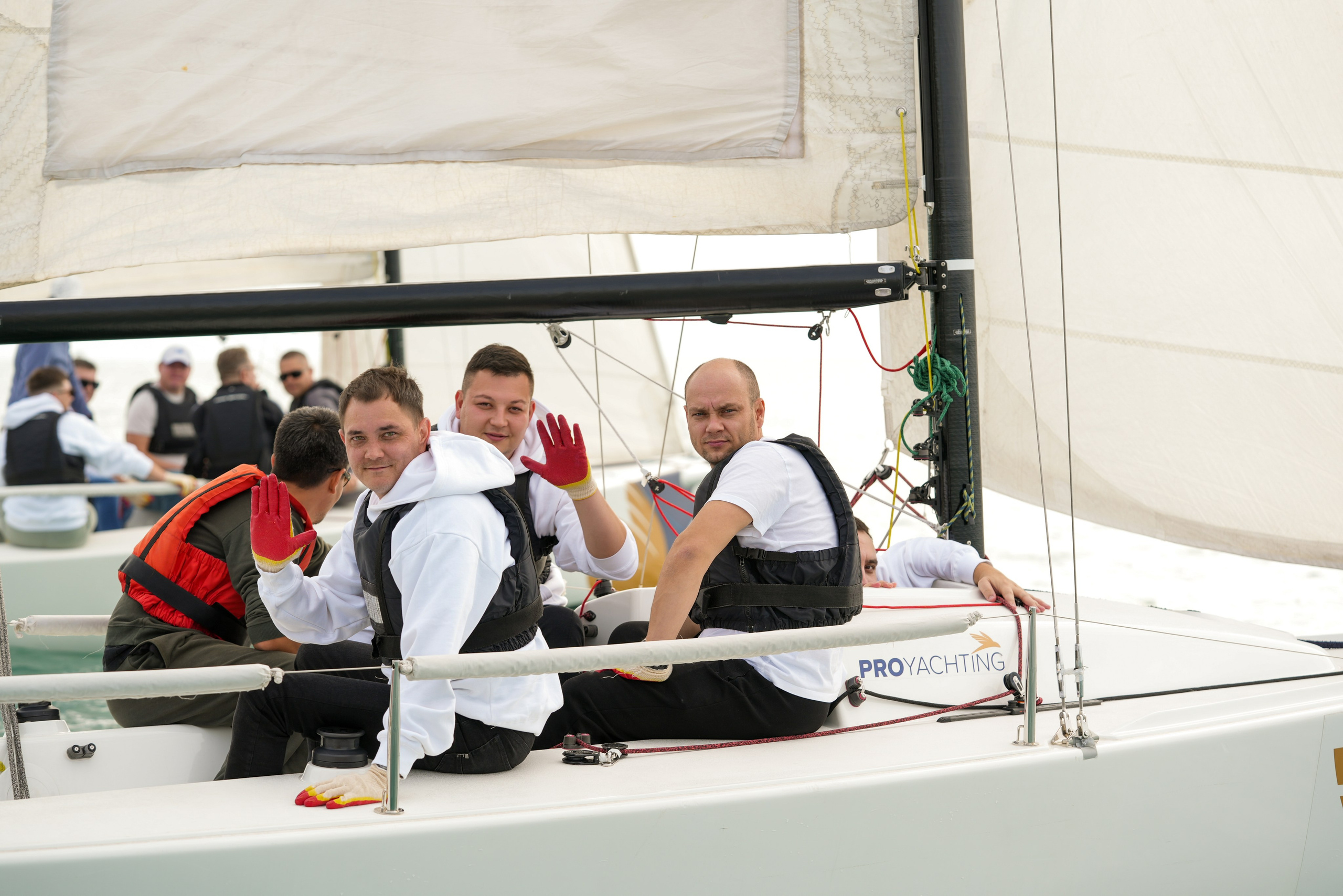 Яхтенная регата для компании Агрегатка. Репортажный фотограф в Красной Поляне и Сочи Павлюченко Екатерина