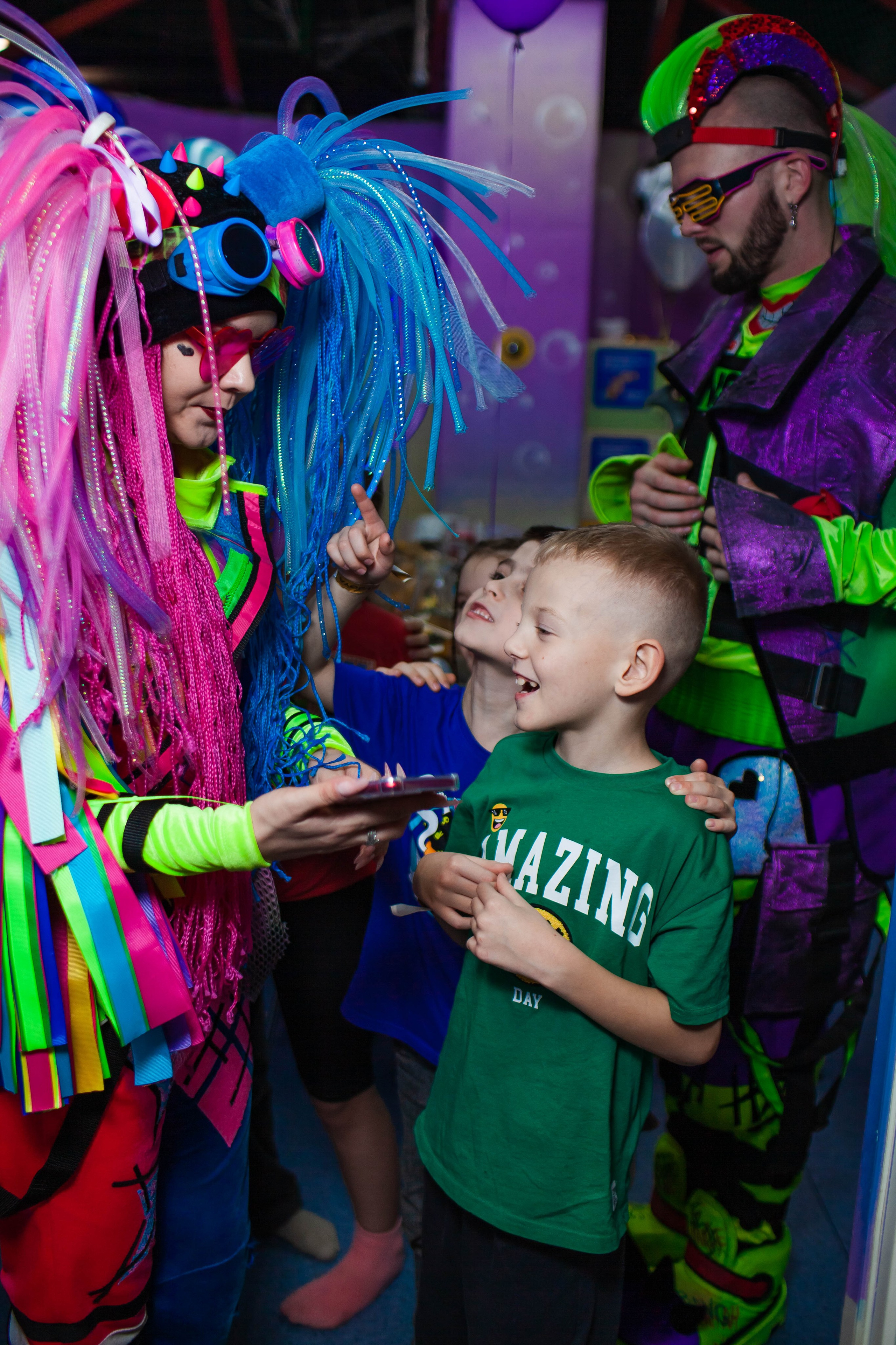 Неон Челендж День рождения Ярослава. Детский и семейный фотограф в Санкт-Петербурге Елизавета Сорокина