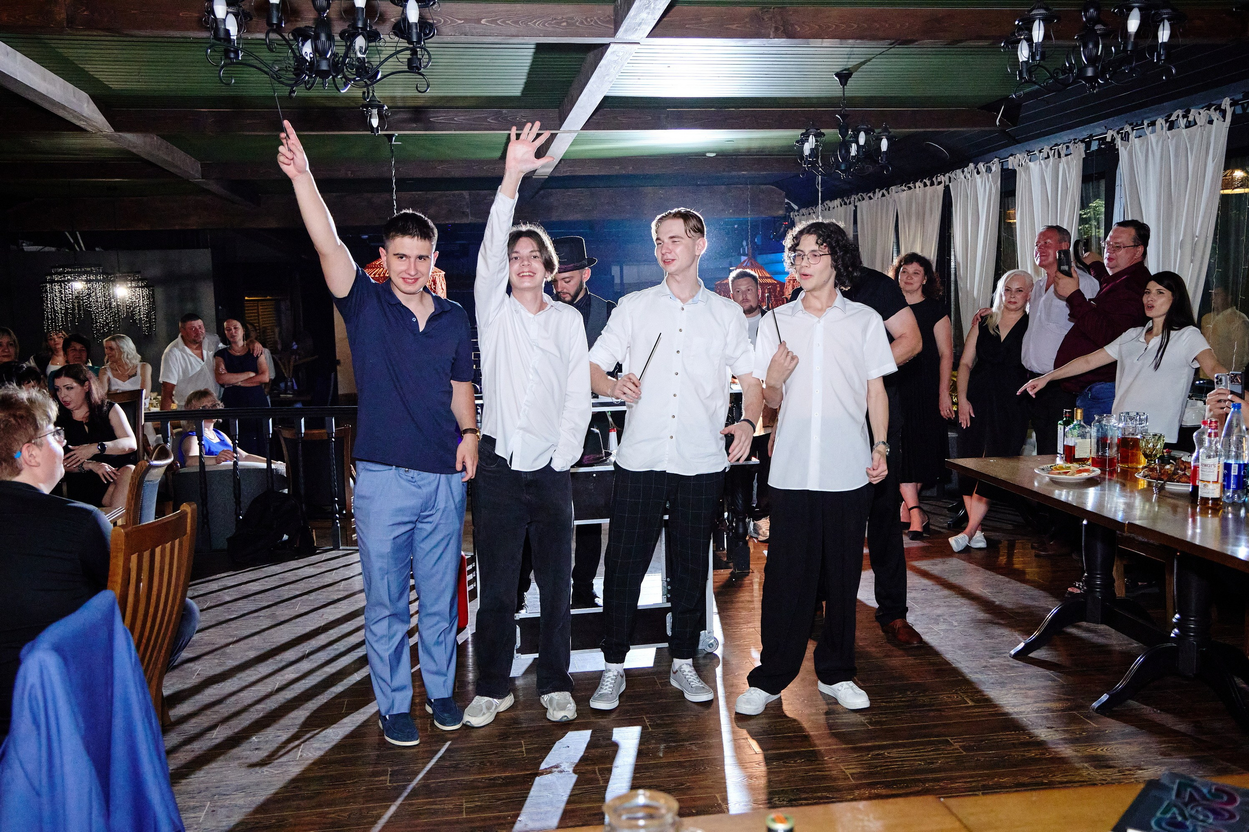 Выпускной 35 Сош. Фотограф Выпускные альбомы Таганрог Сергей Коробченко