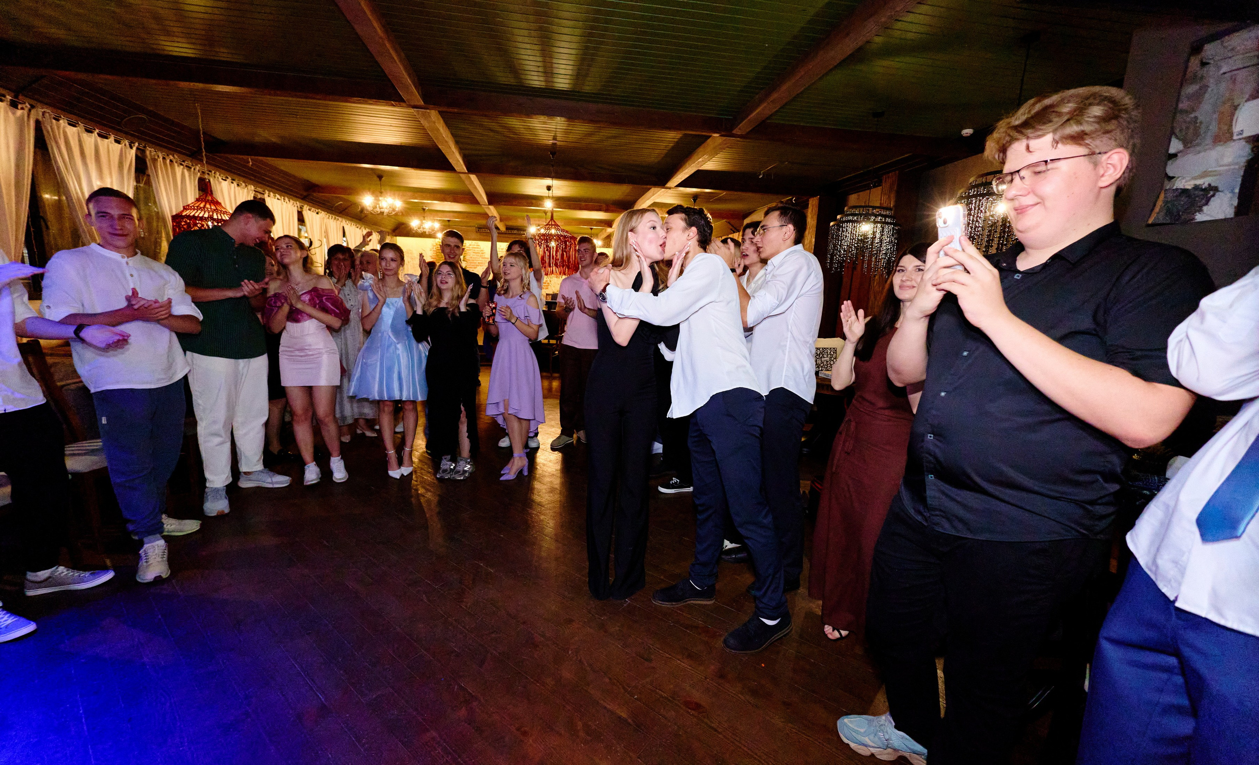 Выпускной 35 Сош. Фотограф Выпускные альбомы Таганрог Сергей Коробченко