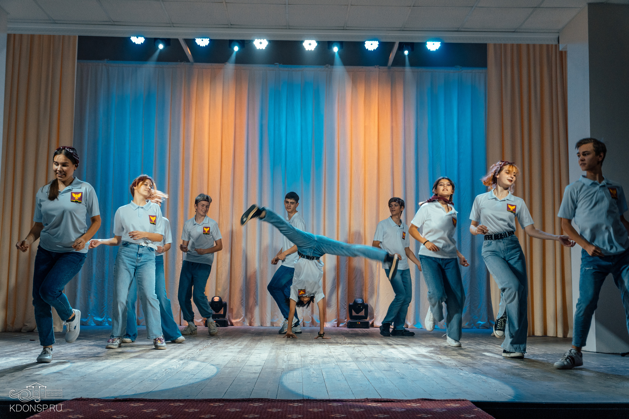 День народного единства. Новотитаровский Дом культуры