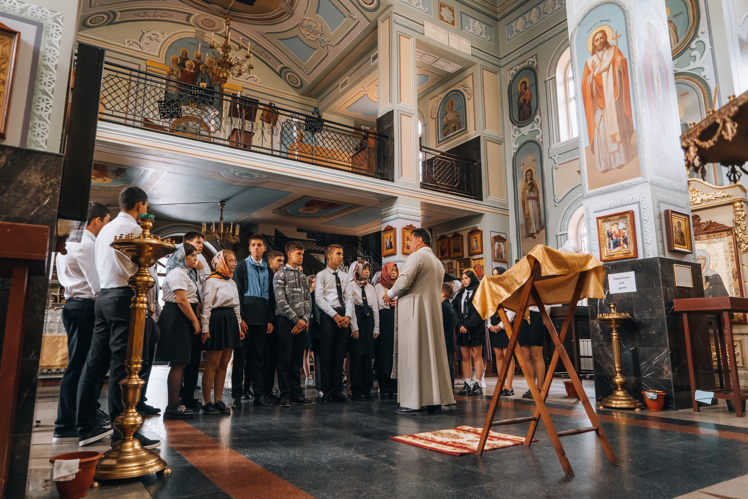 Молебен на начало нового учебного года. Новотитаровский Дом культуры