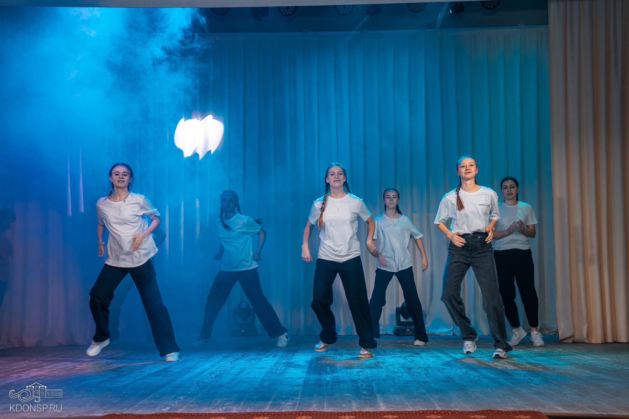 День народного единства. Новотитаровский Дом культуры