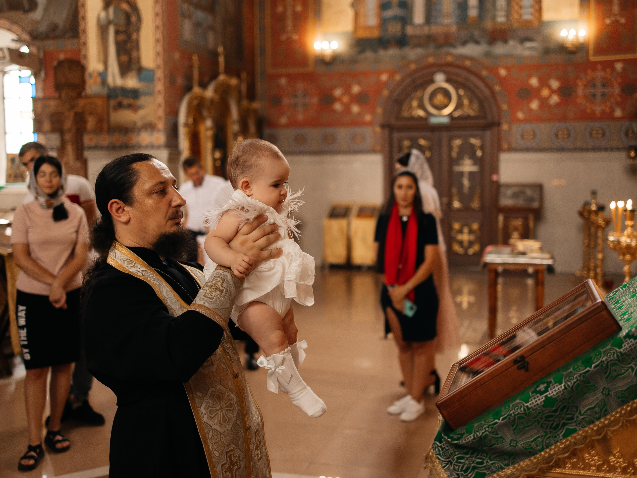 Таинство Крещения Арины. Семейный фотограф в Краснодаре Храмова Анна