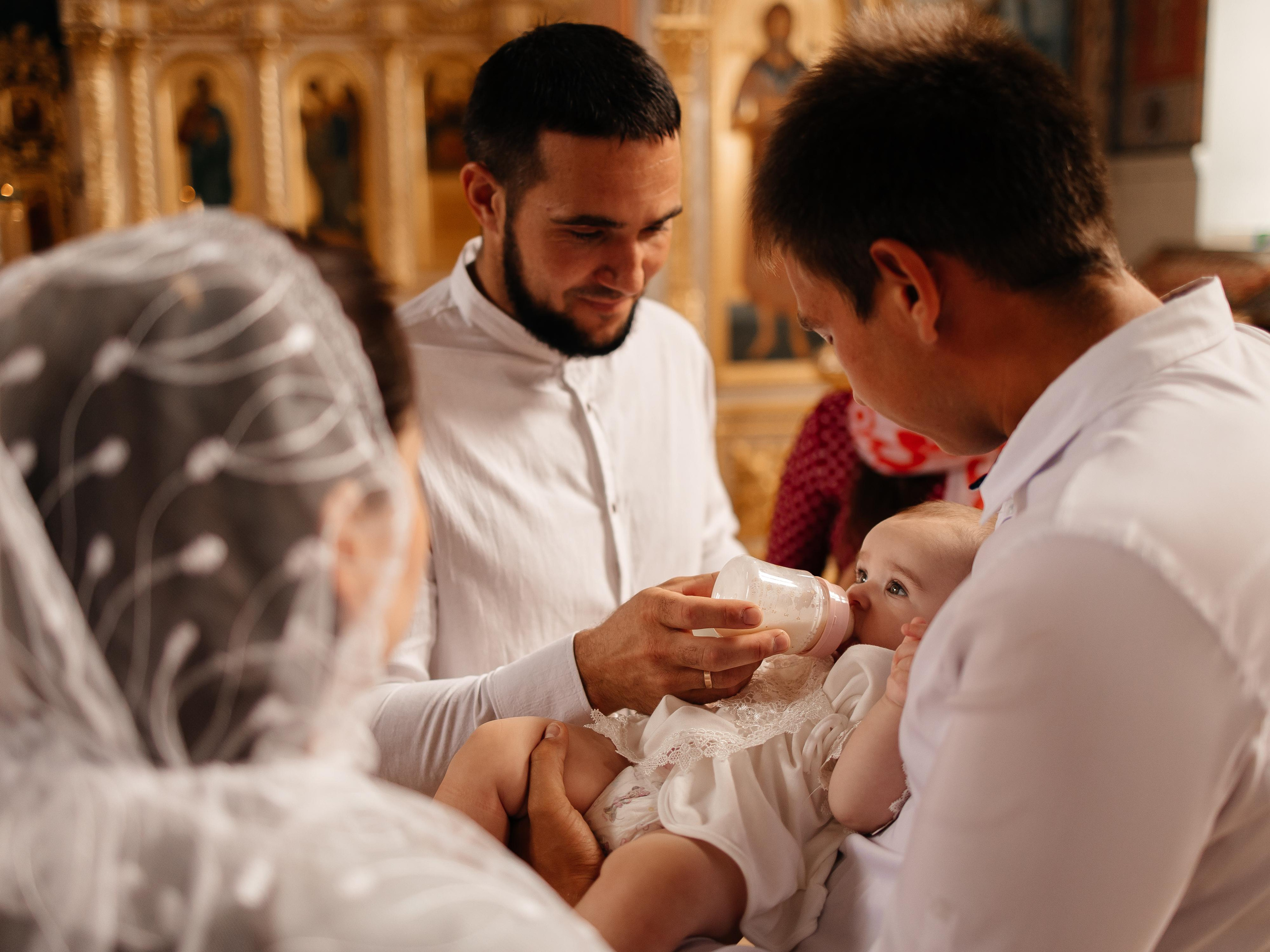Таинство Крещения Арины. Семейный фотограф в Краснодаре Храмова Анна