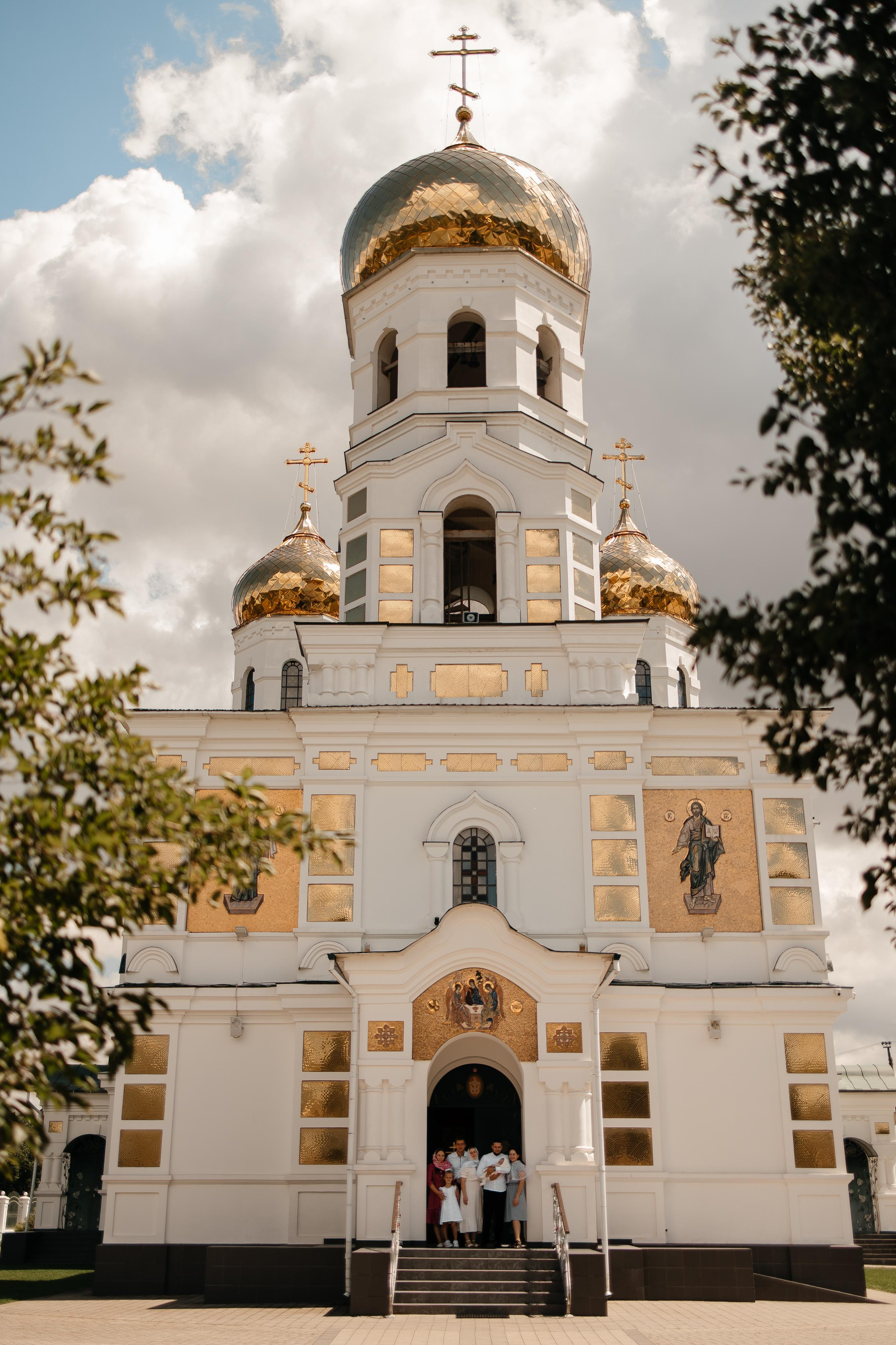 Таинство Крещения Арины. Семейный фотограф в Краснодаре Храмова Анна