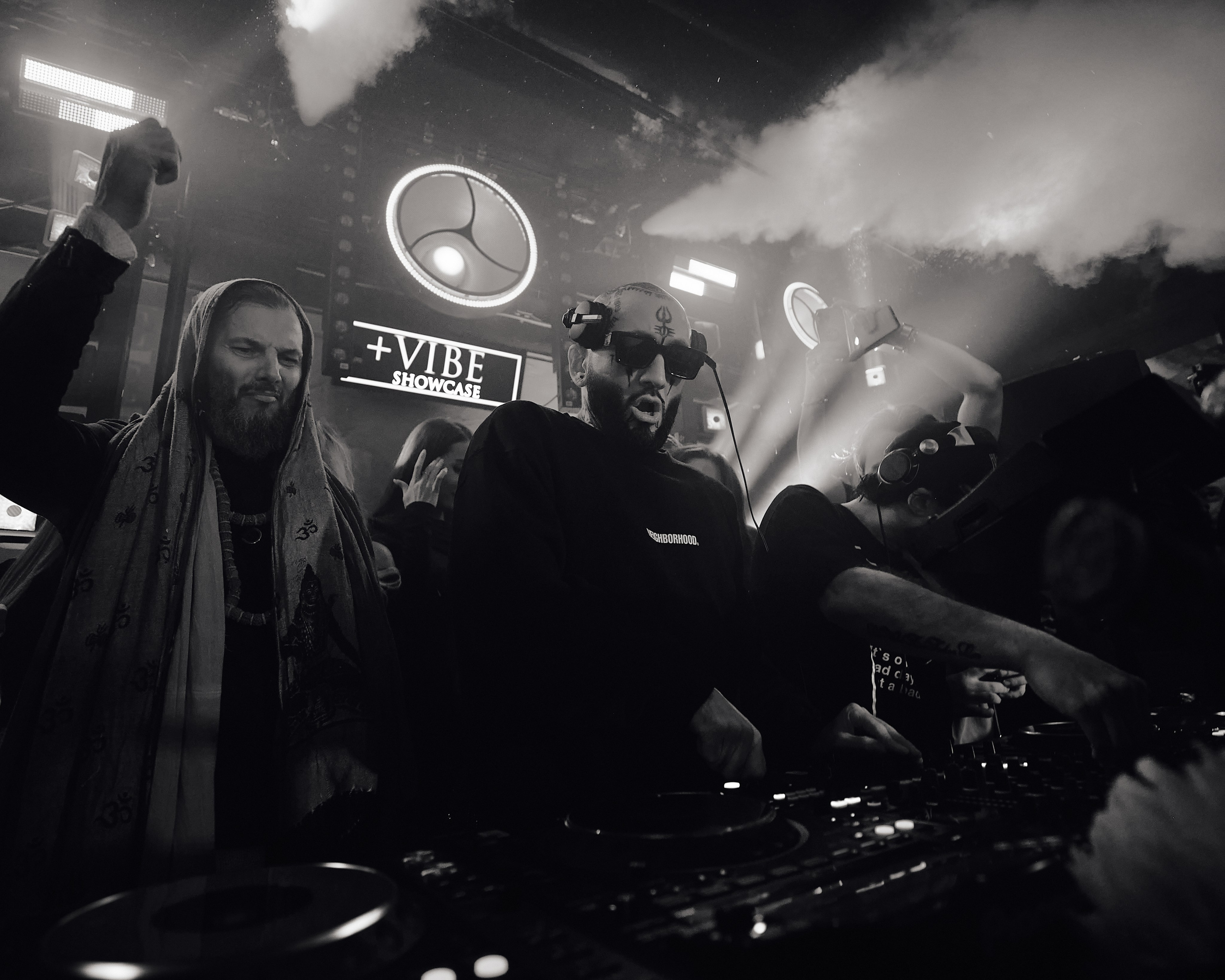 PLUS VIBE Party. Репортажный фотограф в Москве Дмитрий Масленников