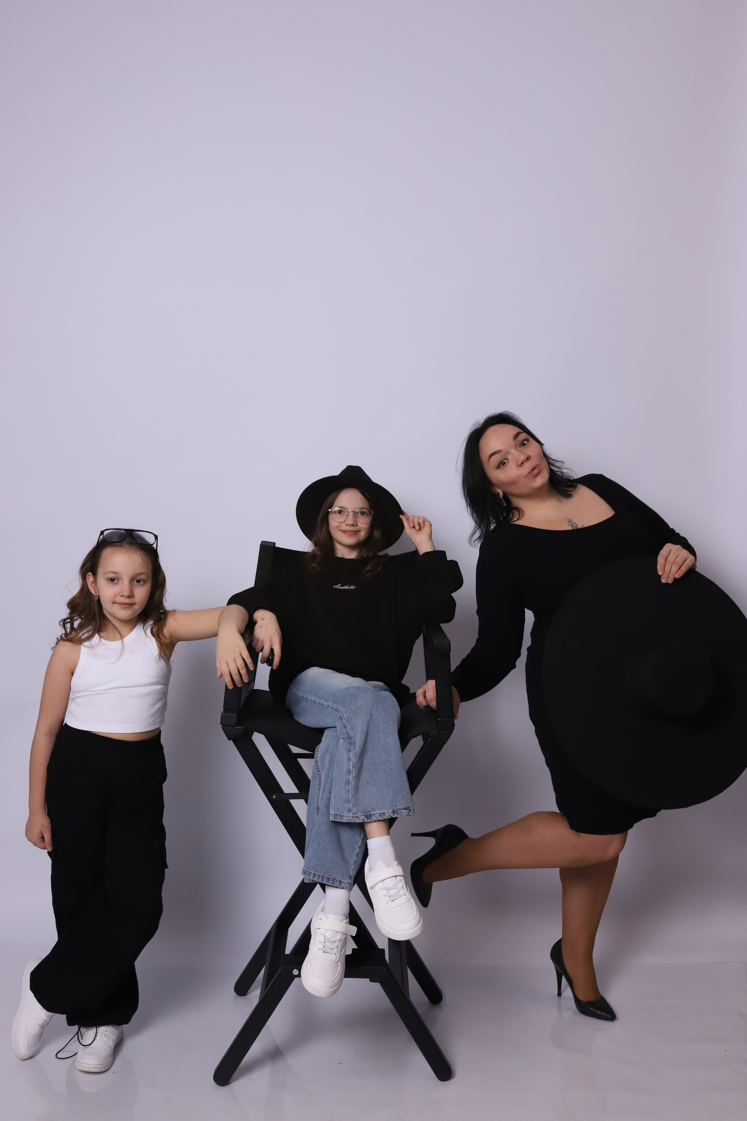 Семья. Фотостудия без фотографа в Санкт-Петербурге (Сделай свой автопортрет)