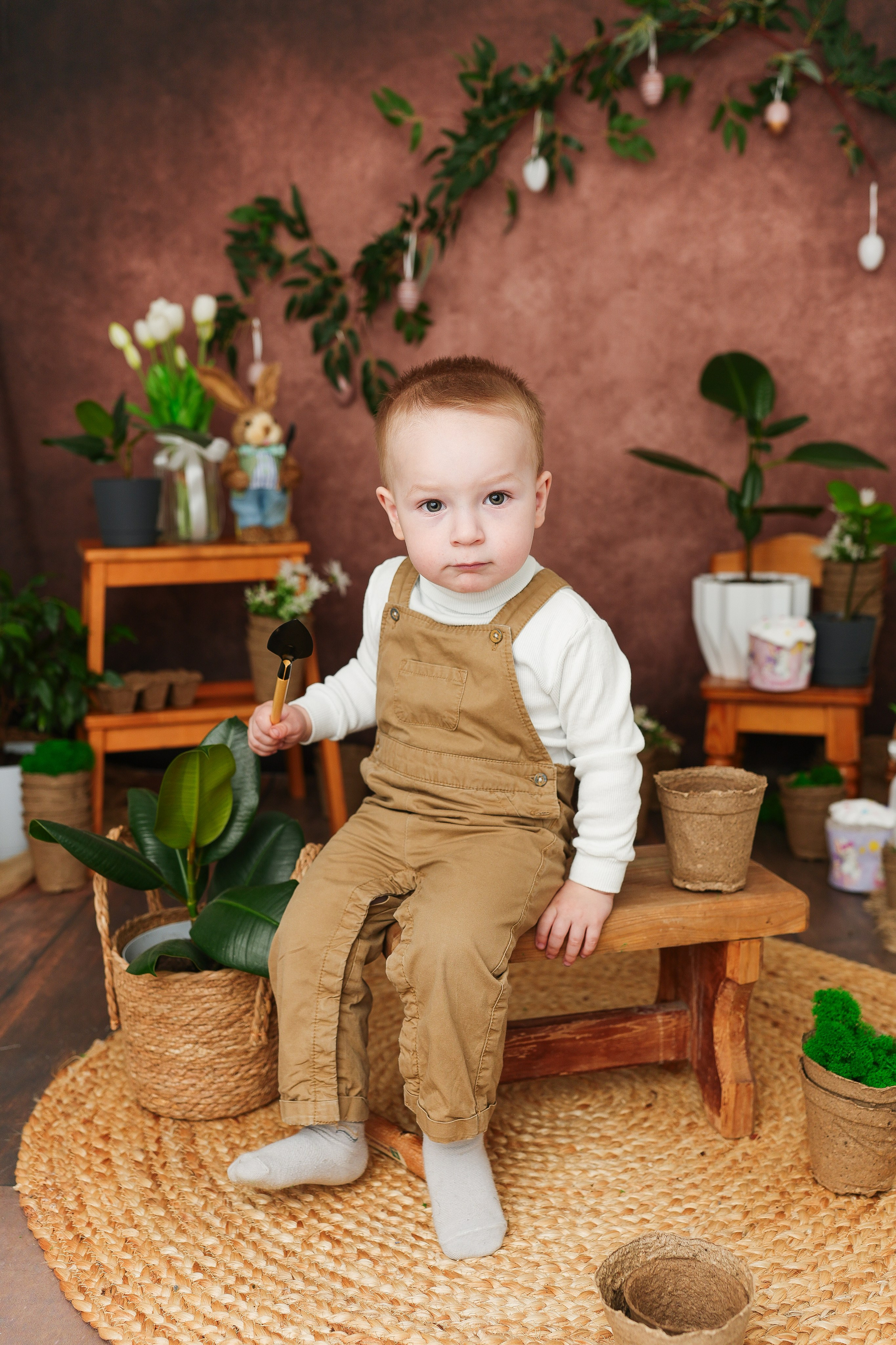 Маленький садовод. Фотограф новорожденных и детский фотограф в Екатеринбурге Ксени