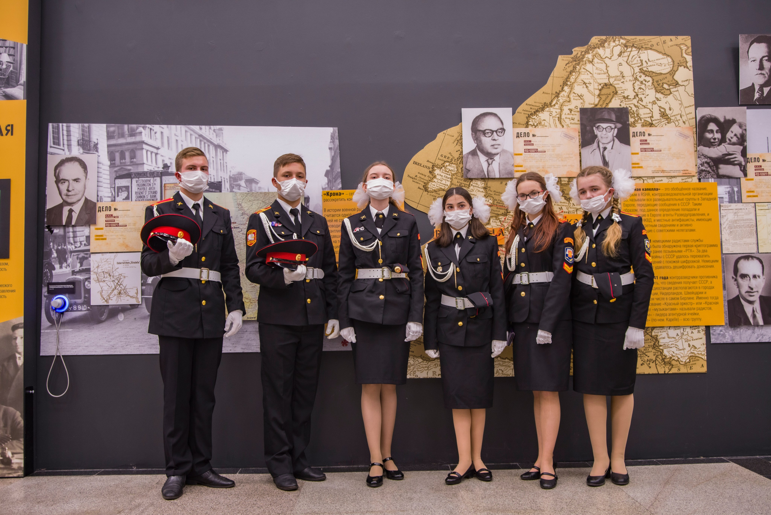 Выставка «Военная Разведка. Гриф Секретно». Фотограф Роман Адлер