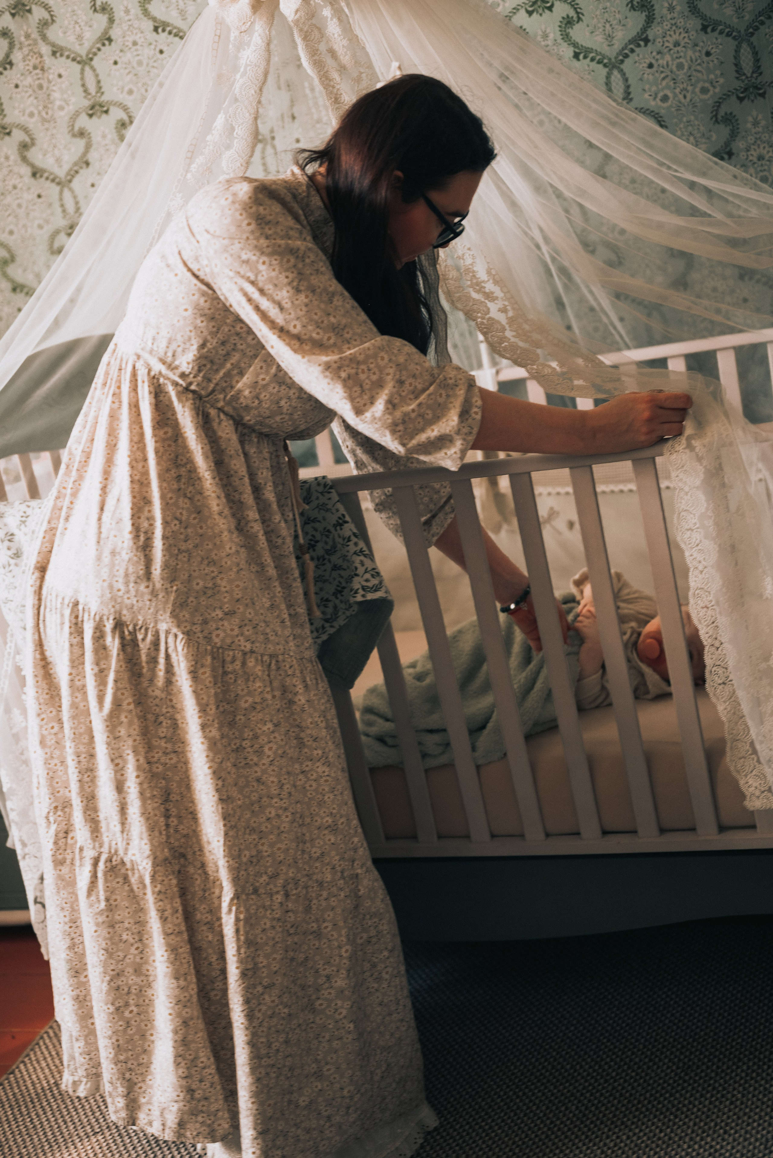 Утро мамы и малыша. Дарья и Евсей. Семейный фотограф в Москве Дарья Пузикова