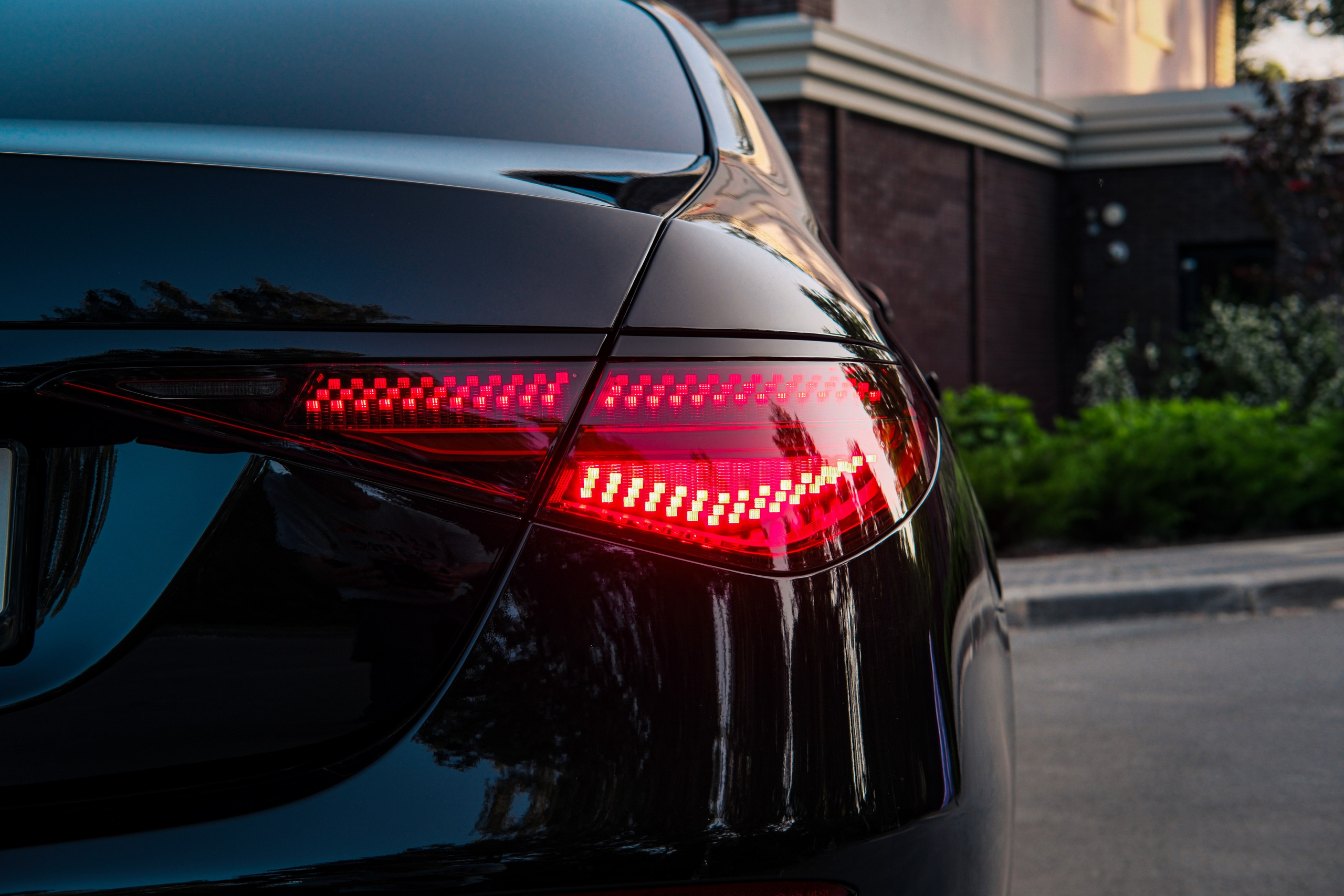 Профессиональная фотосессия Mercedes-Benz S-класс в&nbsp;Новосибирске. Автомобильный фотограф Чанчин Владимир: детальные снимки кузова, интерьера и&nbsp;динамики. Съемка автомобиля для продажи