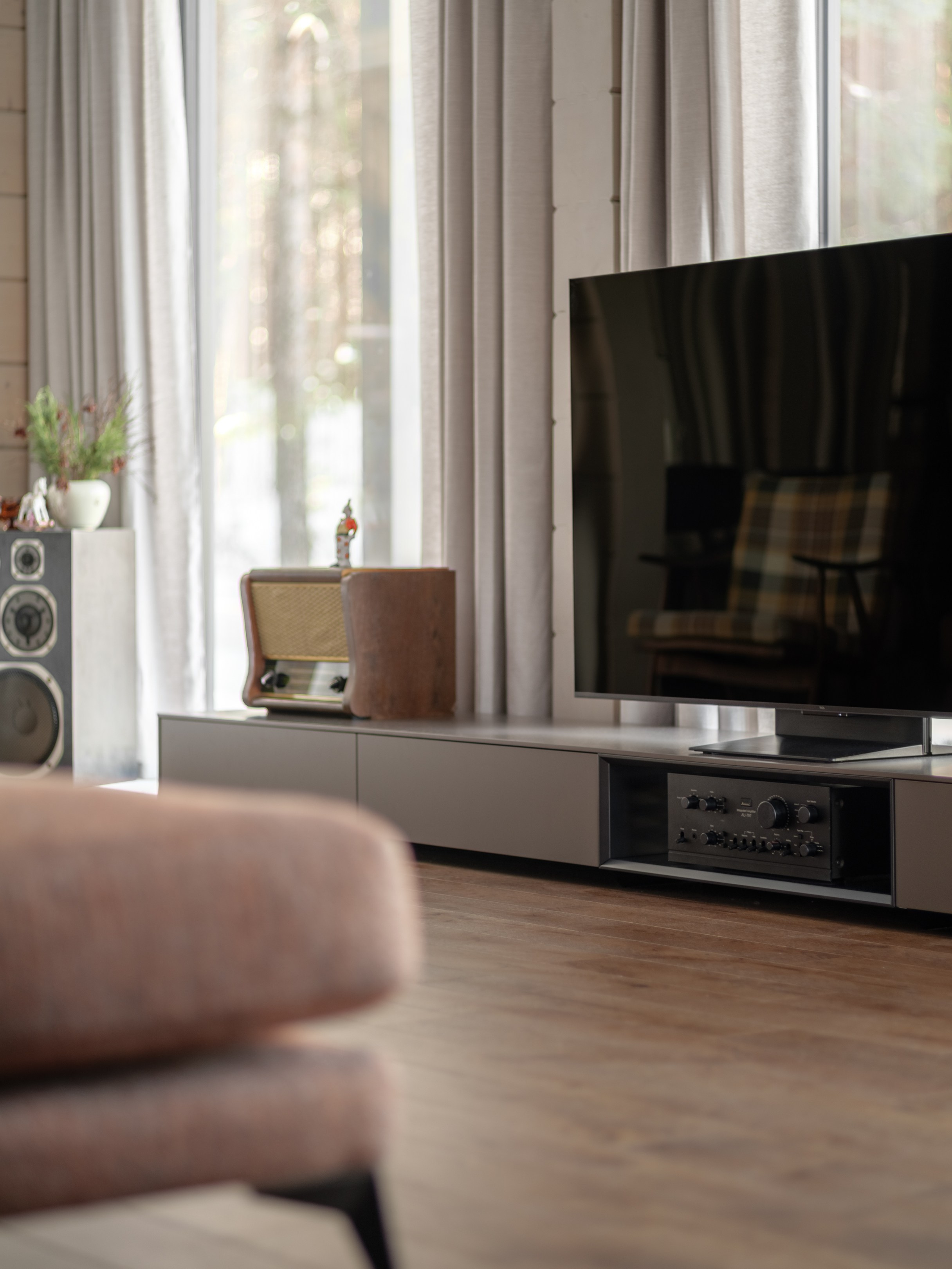 Загородный дом. Дизайнер Дмитрий Кисляков. Мебель на заказ