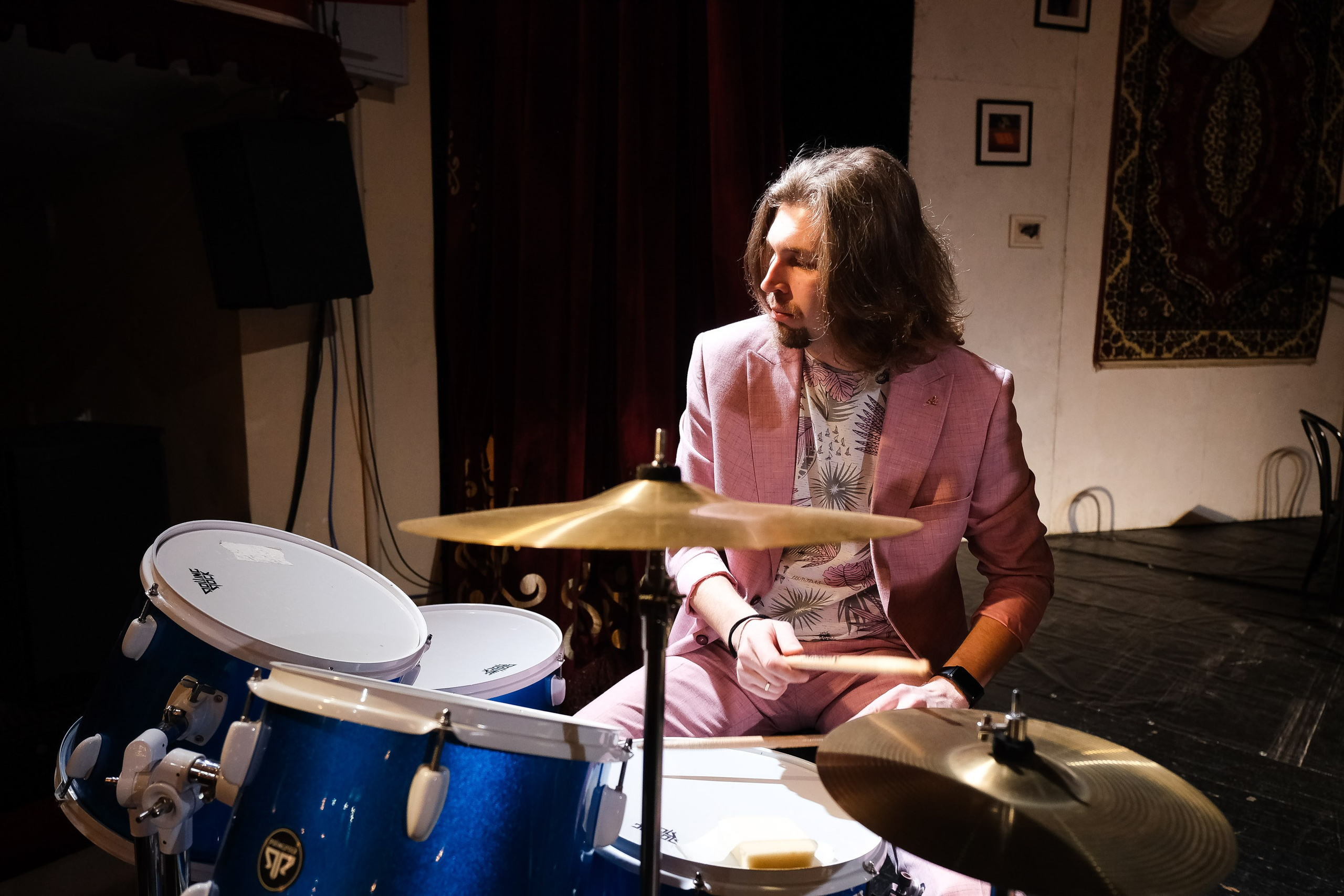 Ганди молчал по субботам. Фотограф Анатолий Деникин