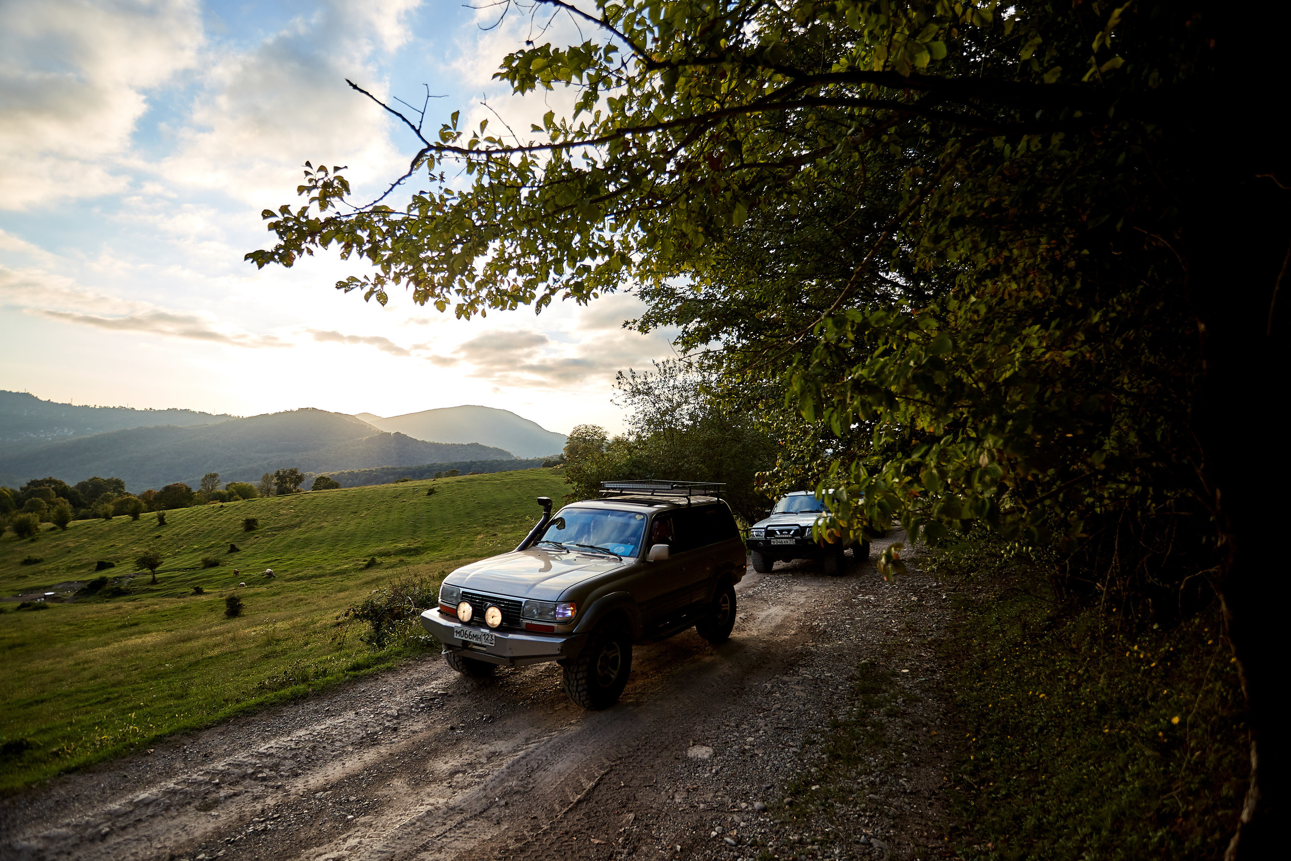 Jeeping tour. Photographer Nikita Starodubtsev Serbia, Montenegro, Georgia, Turkey