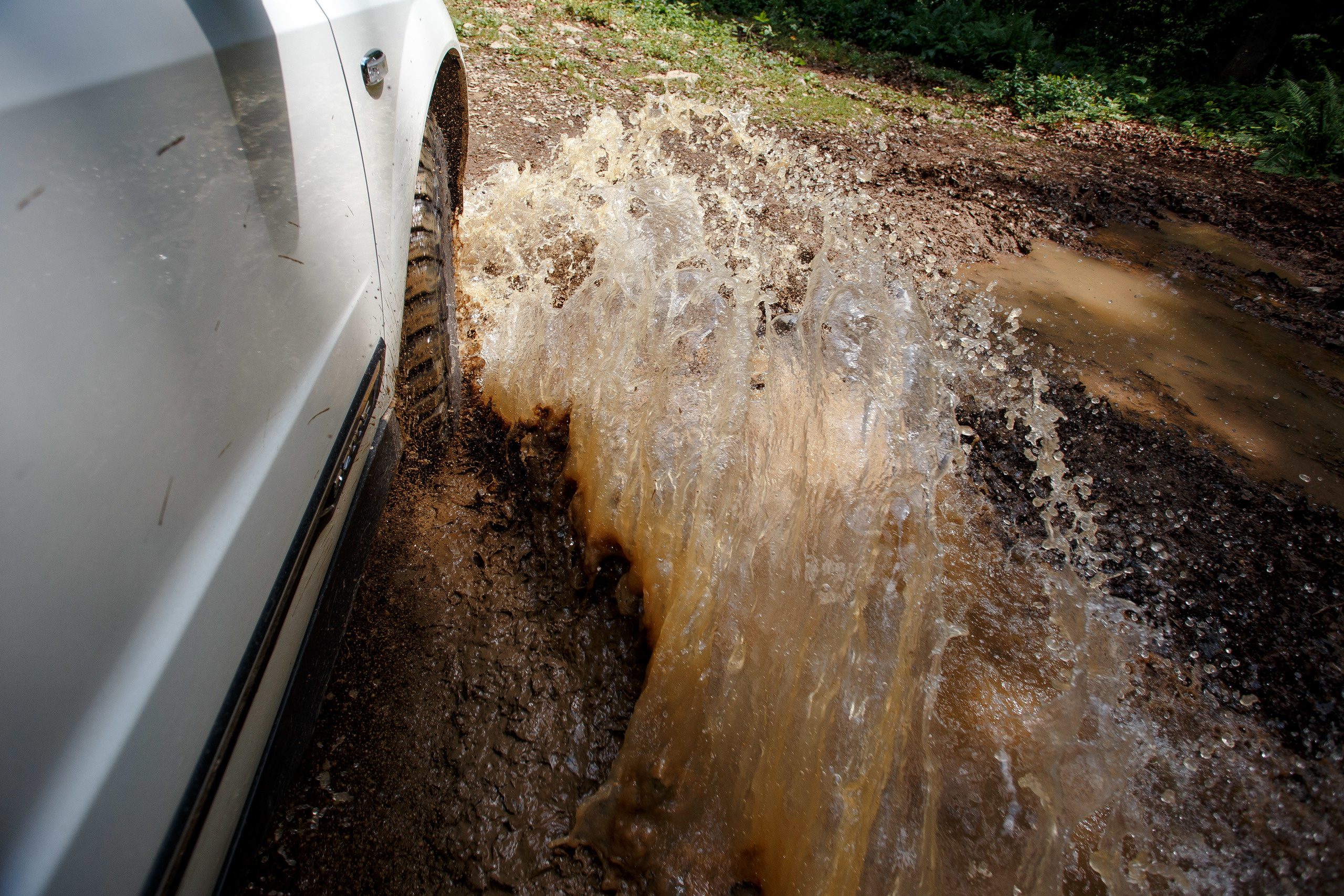 Jeeping tour. Photographer Nikita Starodubtsev Serbia, Montenegro, Georgia, Turkey