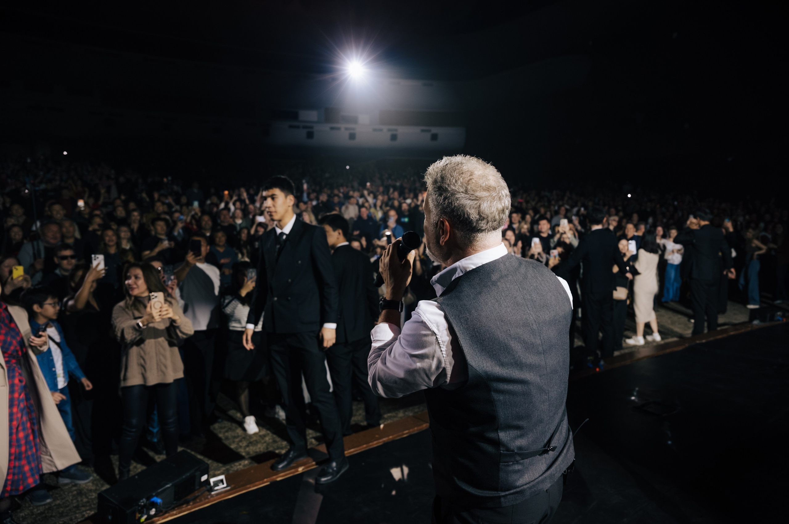 Леонид Агутин и Анжелика Варум в Алматы 2026. Фотограф в Алматы Кизилов Кирилл