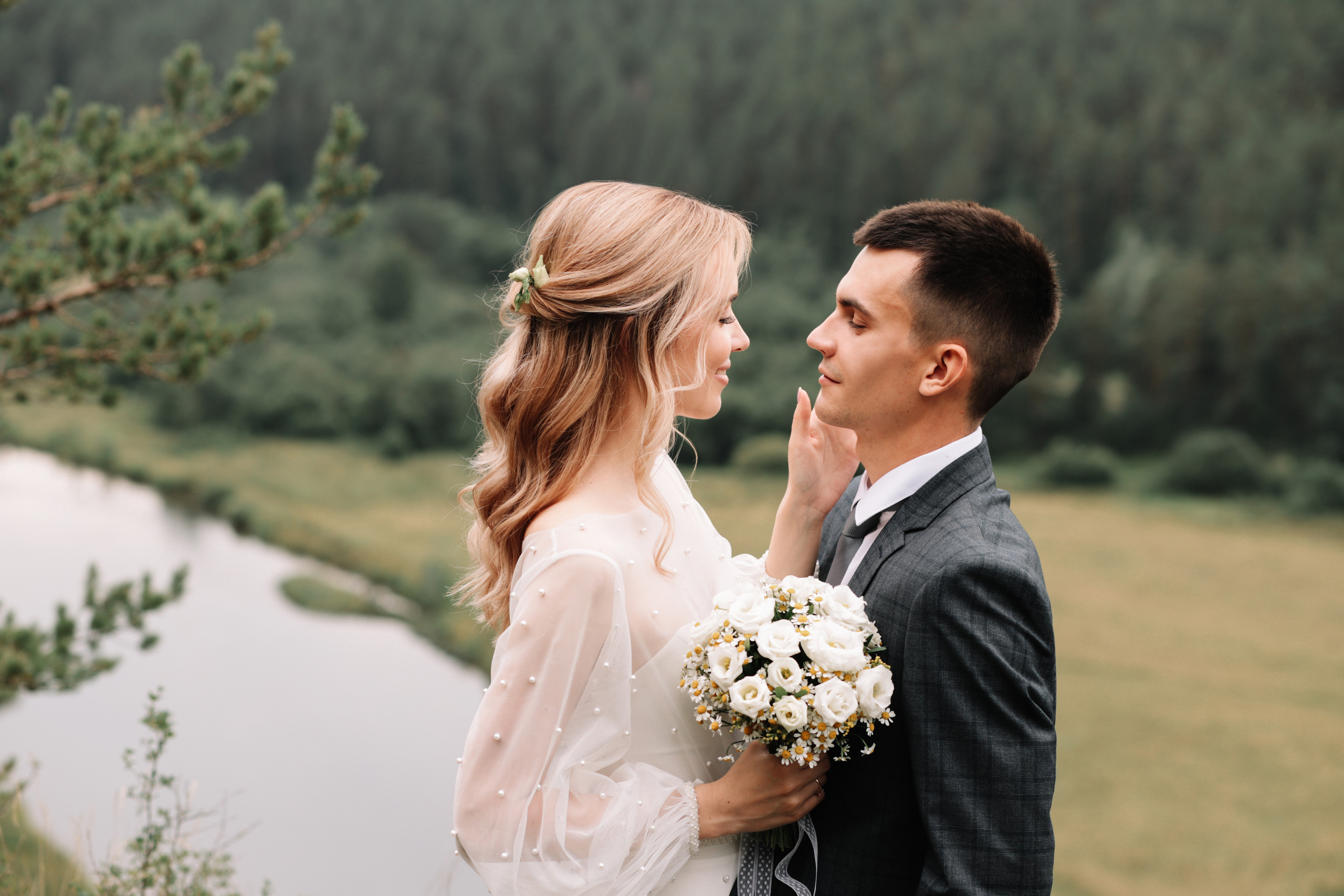 Маргарита и Михаил | ДА БУДЕТ СОЛНЦЕ. Фотограф Регина Даниловна Усть — Катав