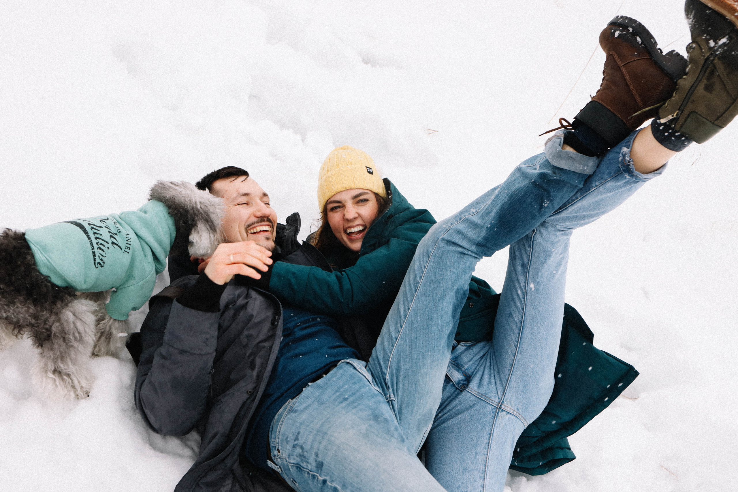 Женя, Антон и дед Маркиз. Фотограф Регина Даниловна Усть — Катав