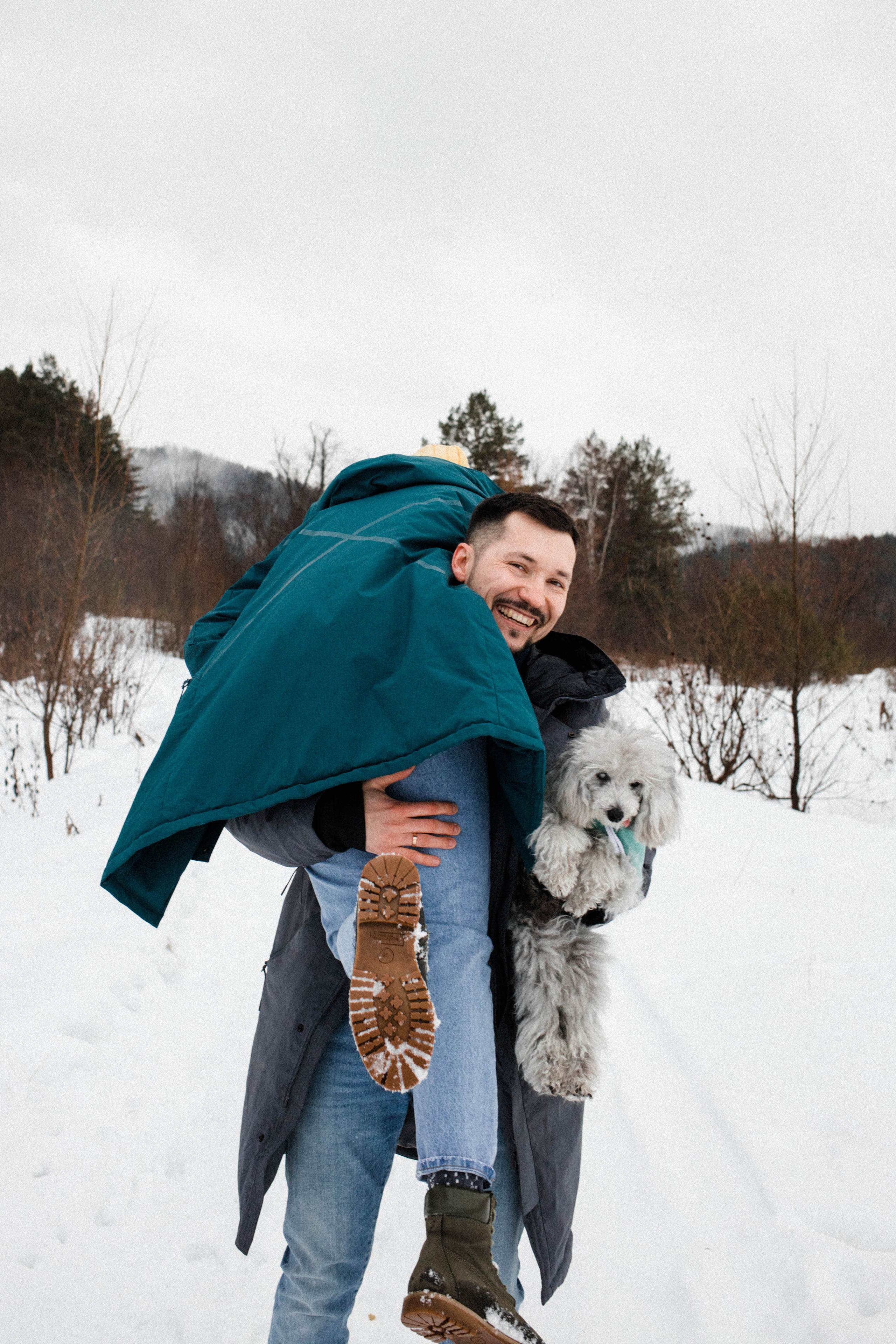 Женя, Антон и дед Маркиз. Фотограф Регина Даниловна Усть — Катав