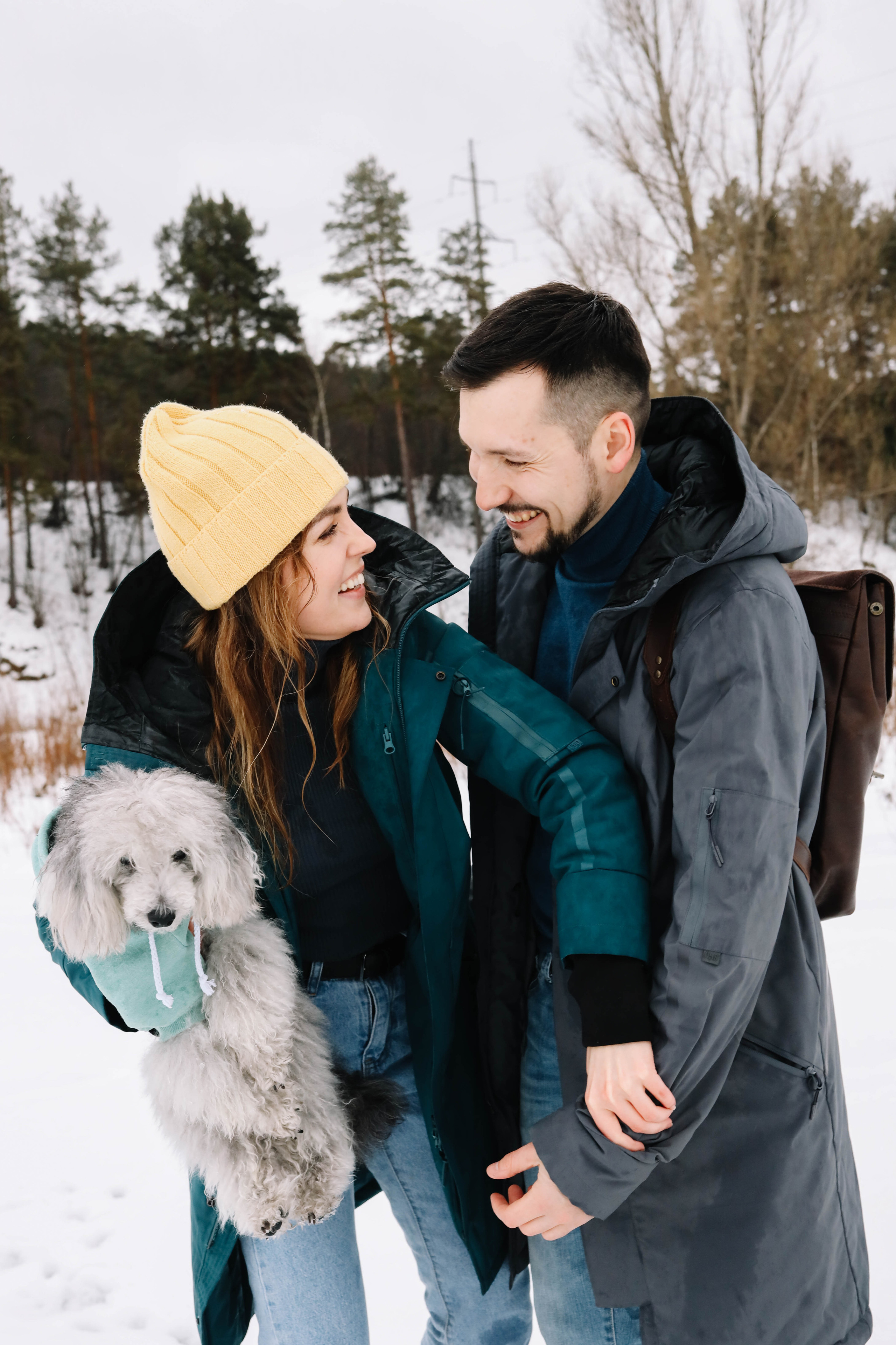 Женя, Антон и дед Маркиз. Фотограф Регина Даниловна Усть — Катав