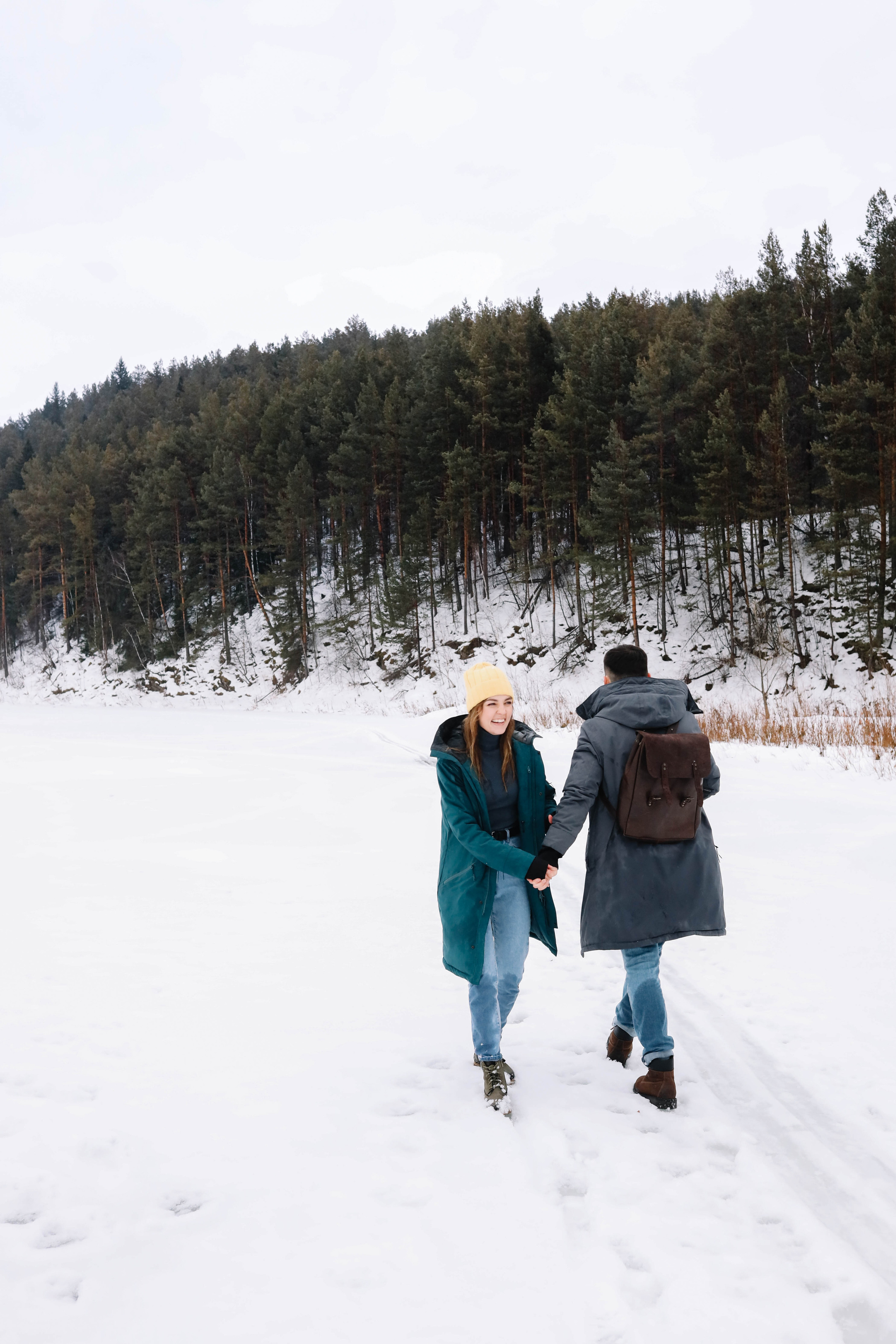 Женя, Антон и дед Маркиз. Фотограф Регина Даниловна Усть — Катав