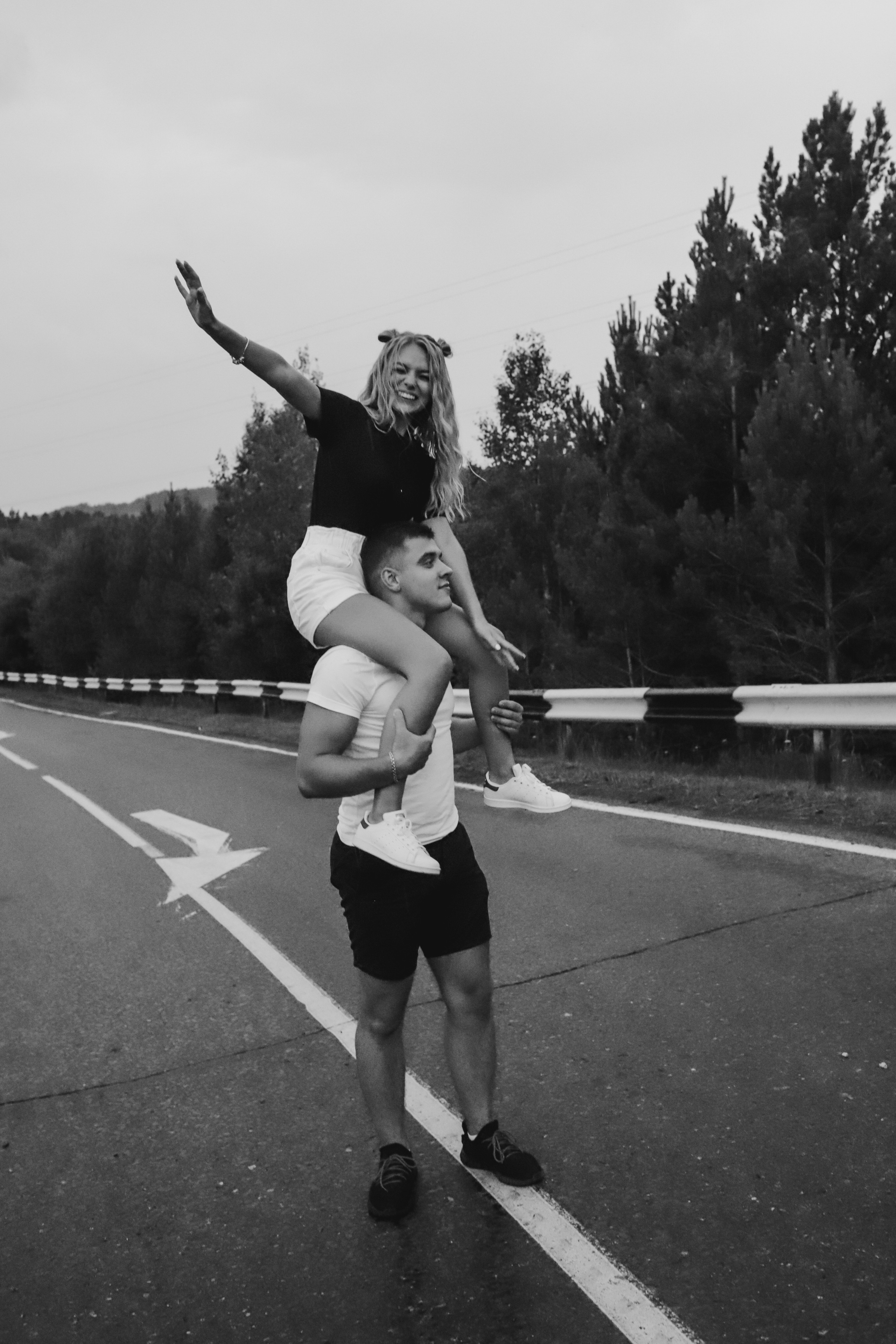 Женя и Лёша | ЛЮБОВЬ, СКЕЙТЫ И ПОПКОРН. Фотограф Регина Даниловна Усть — Катав