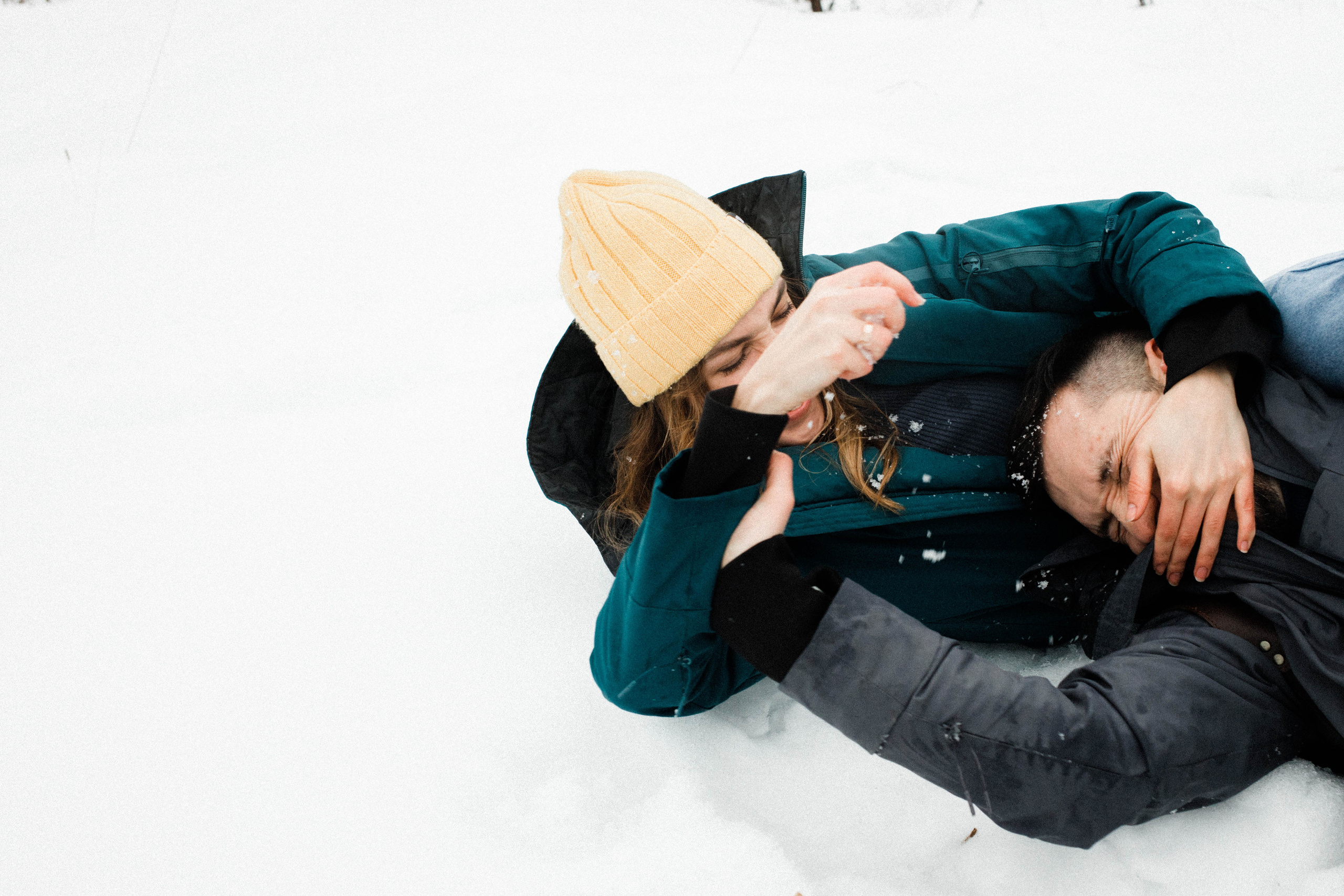 Женя, Антон и дед Маркиз. Фотограф Регина Даниловна Усть — Катав