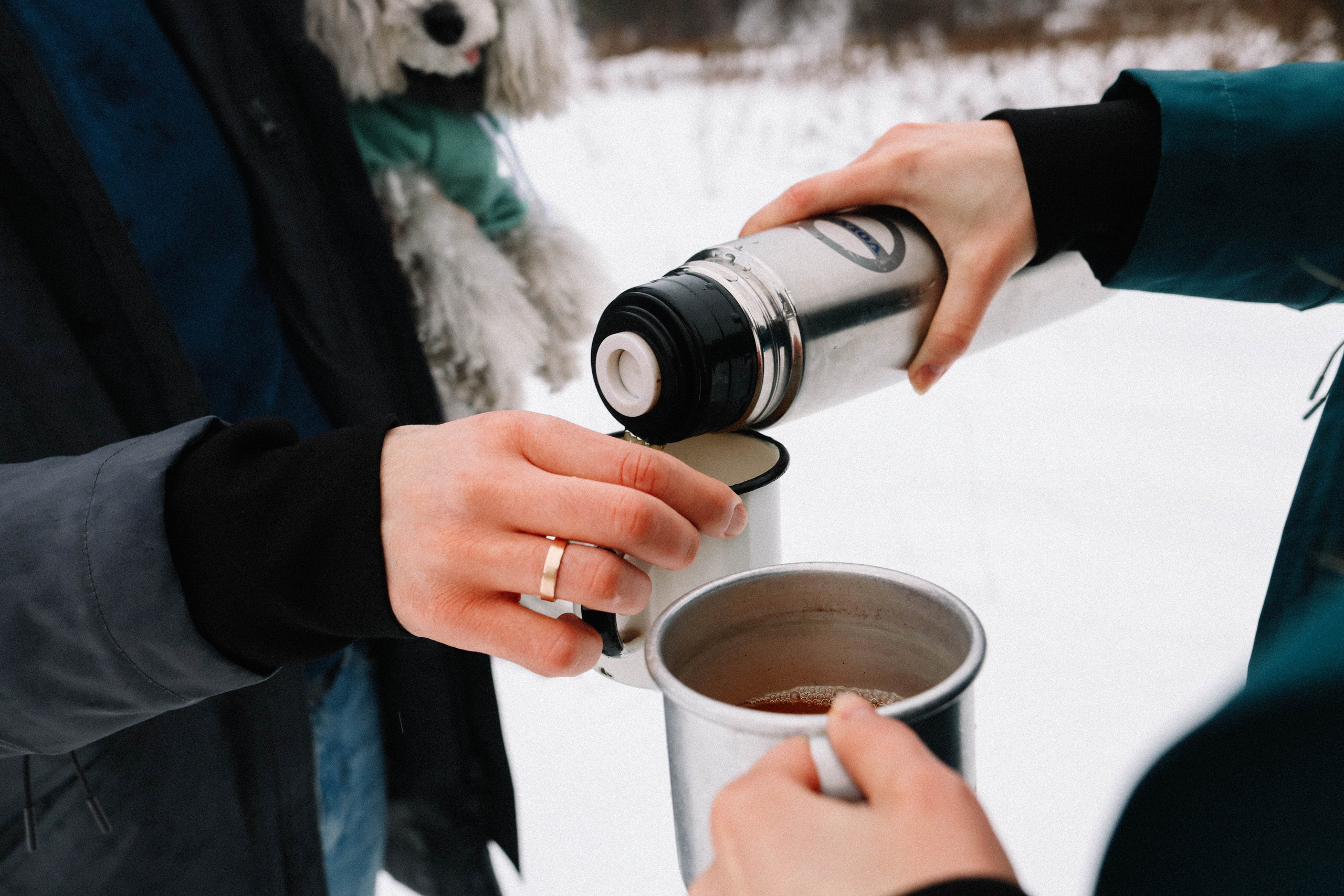 Женя, Антон и дед Маркиз. Фотограф Регина Даниловна Усть — Катав