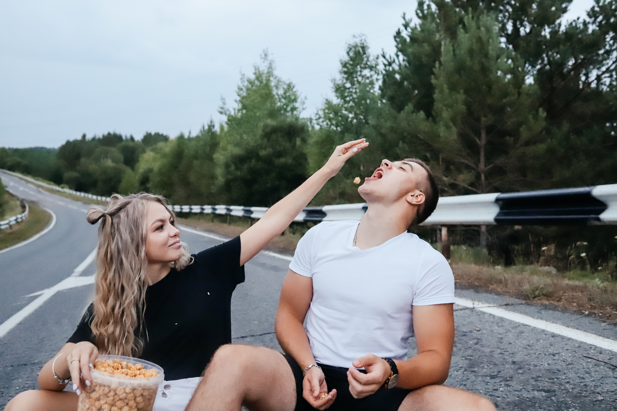 Женя и Лёша | ЛЮБОВЬ, СКЕЙТЫ И ПОПКОРН. Фотограф Регина Даниловна Усть — Катав