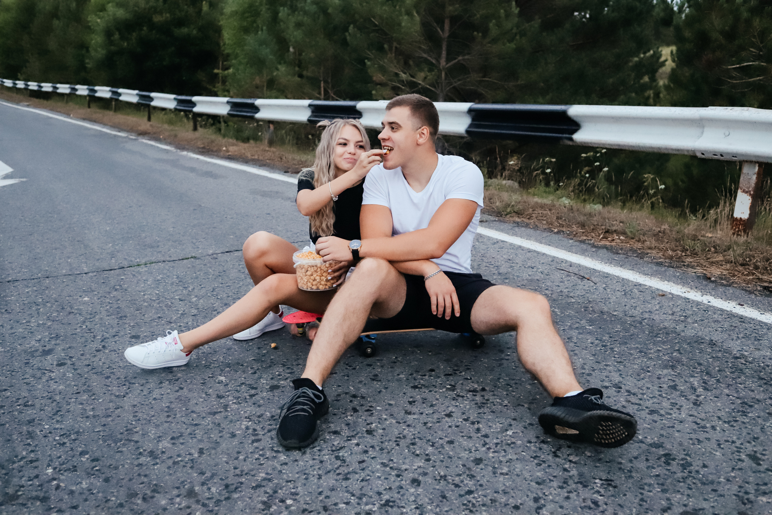 Женя и Лёша | ЛЮБОВЬ, СКЕЙТЫ И ПОПКОРН. Фотограф Регина Даниловна Усть — Катав